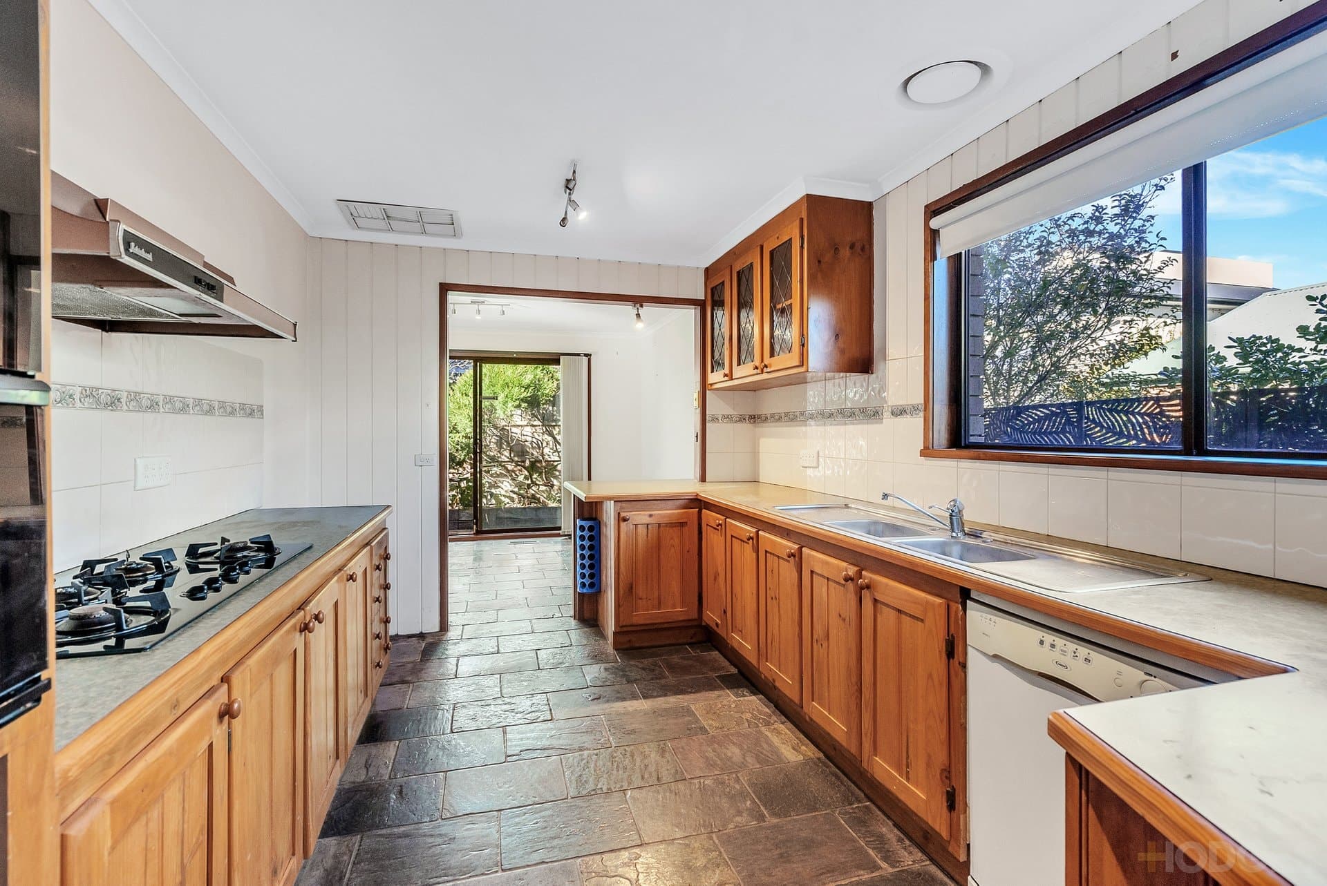 2 / 6 Bapaume Avenue, Edithvale, VIC, 3196, Edithvale - Thumbnail 3