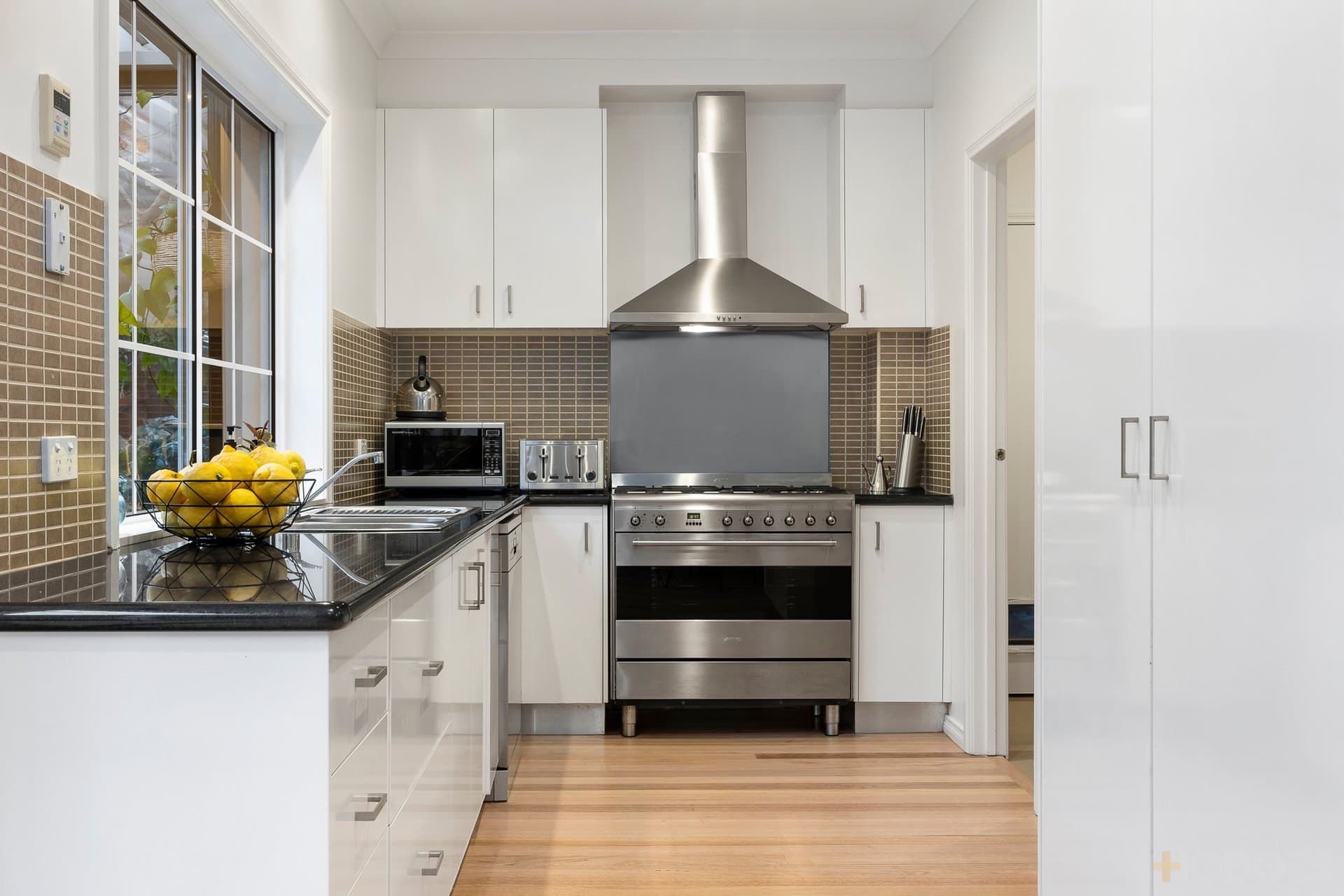 9a Scarborough Grove, Beaumaris, VIC, 3193, Beaumaris - Thumbnail 5
