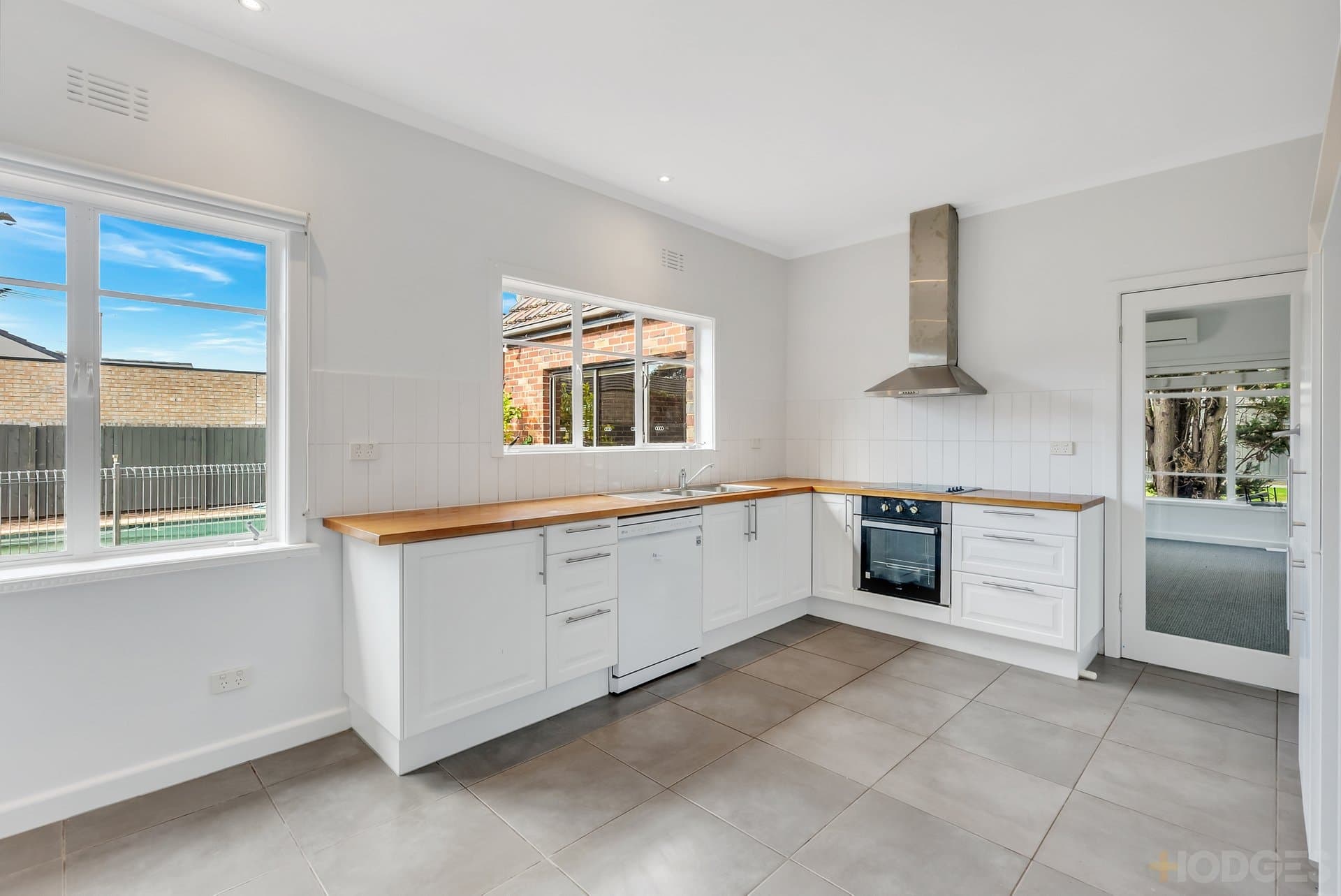 91 Nepean Highway, Mentone, VIC, 3194, Mentone - Thumbnail 4