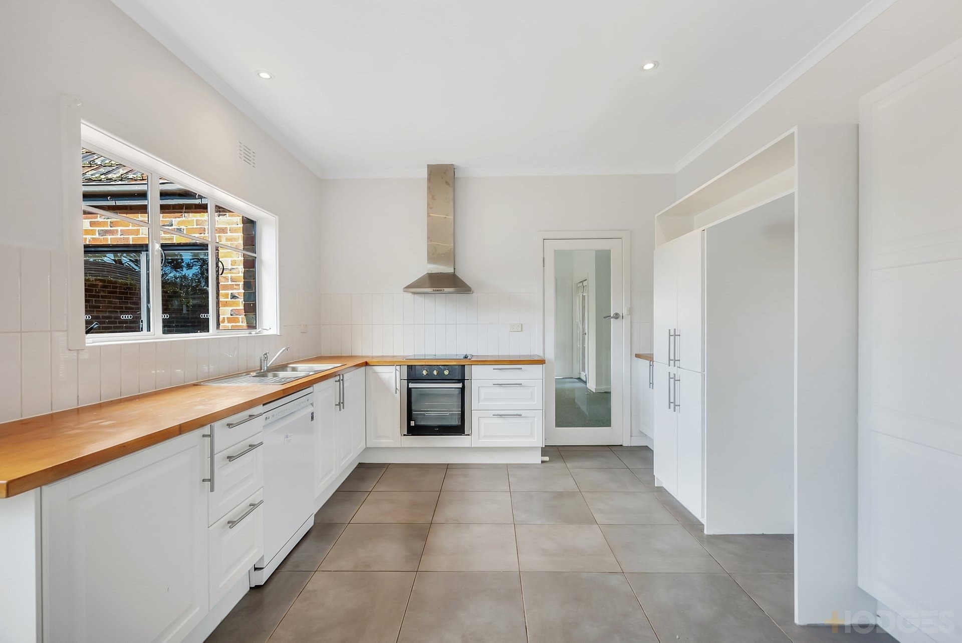 91 Nepean Highway, Mentone, VIC, 3194, Mentone - Thumbnail 5