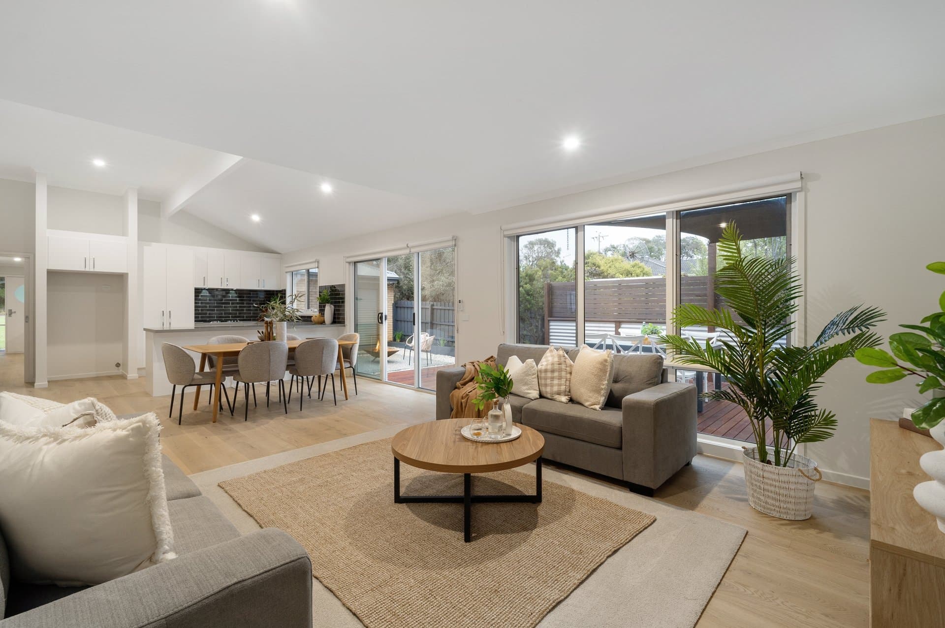 16 Goyarra Street, RYE, VIC, 3941, Rye - Thumbnail 2