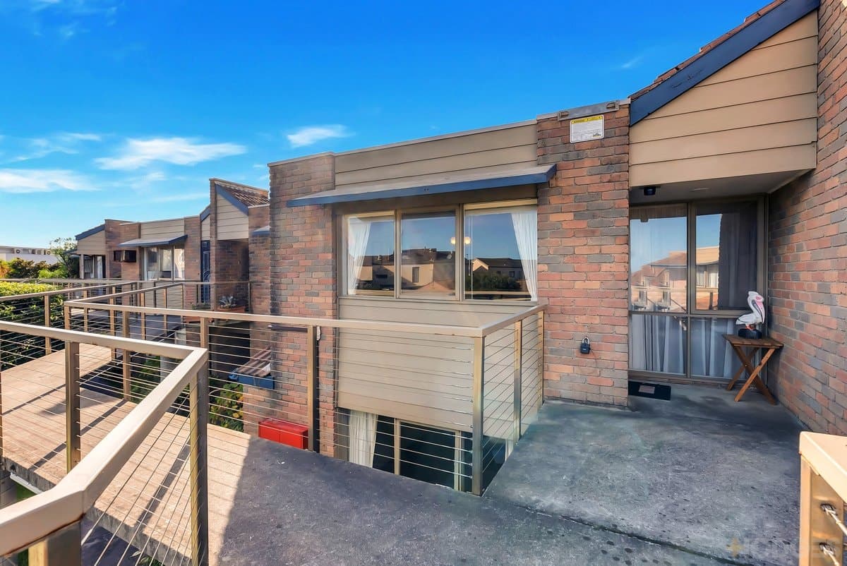 25 / 128-130 Beach Road, Parkdale, VIC, 3195, Parkdale - Thumbnail 2