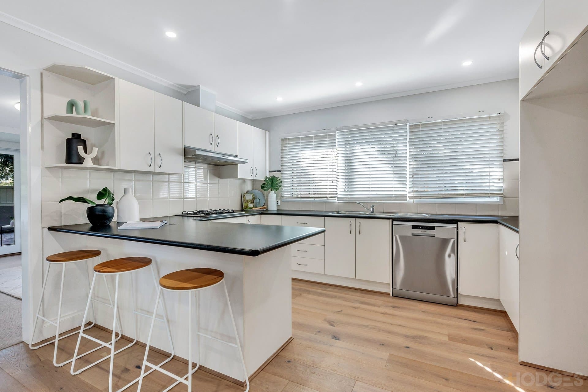 24 Carinya Avenue, Aspendale, VIC, 3195, Aspendale - Thumbnail 8