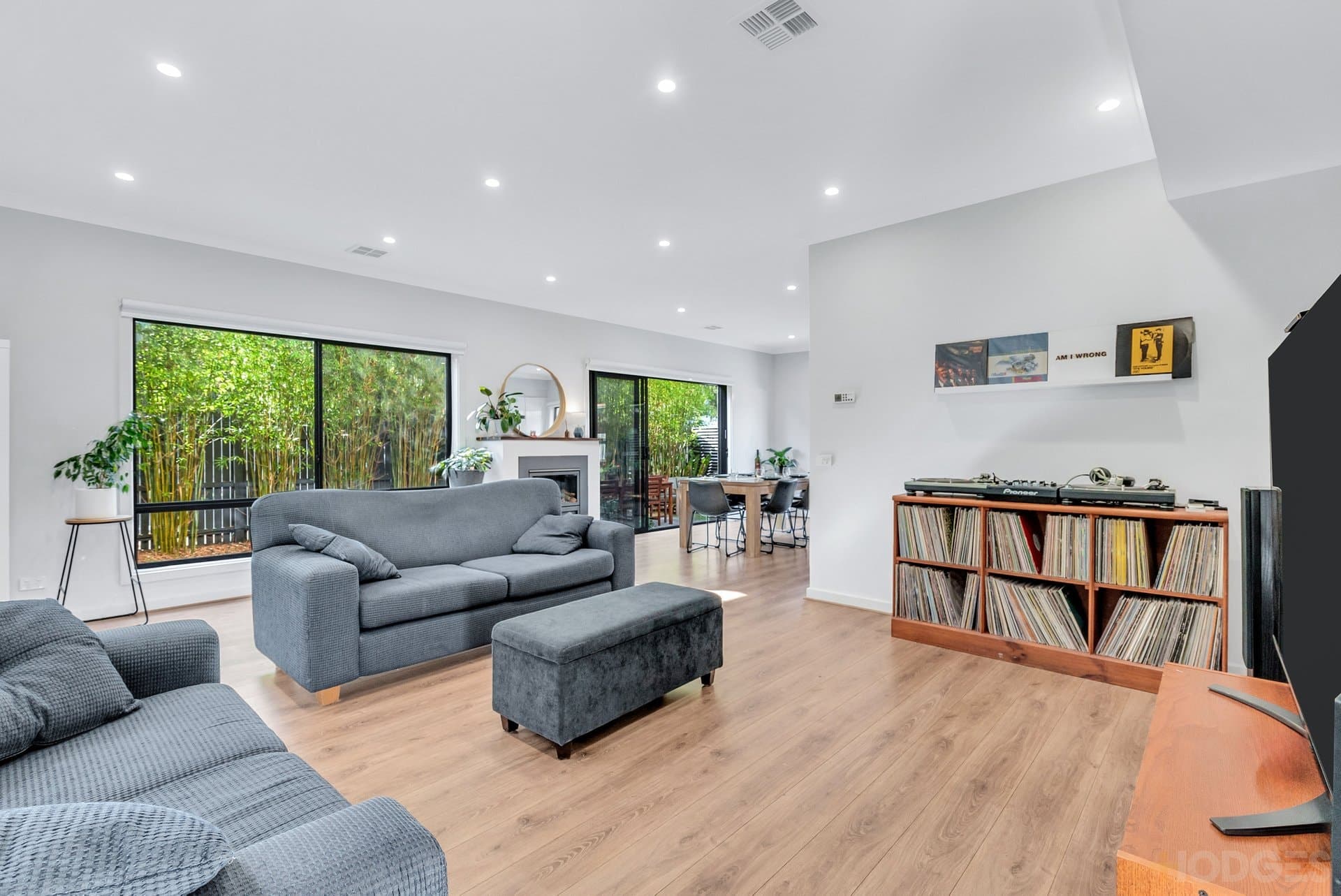 18 Blackwood Avenue, Mentone, VIC, 3194, Mentone - Thumbnail 2