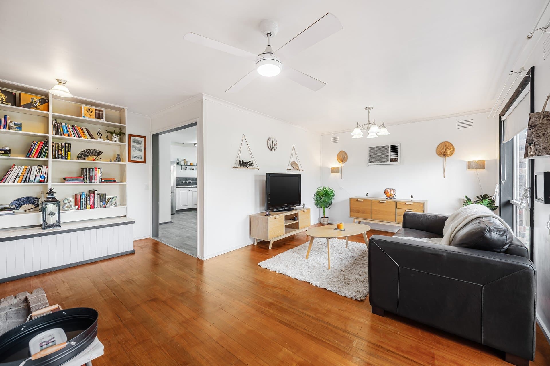 7 Topaz Avenue, Wyndham Vale, VIC, 3024, Wyndham Vale - Thumbnail 2