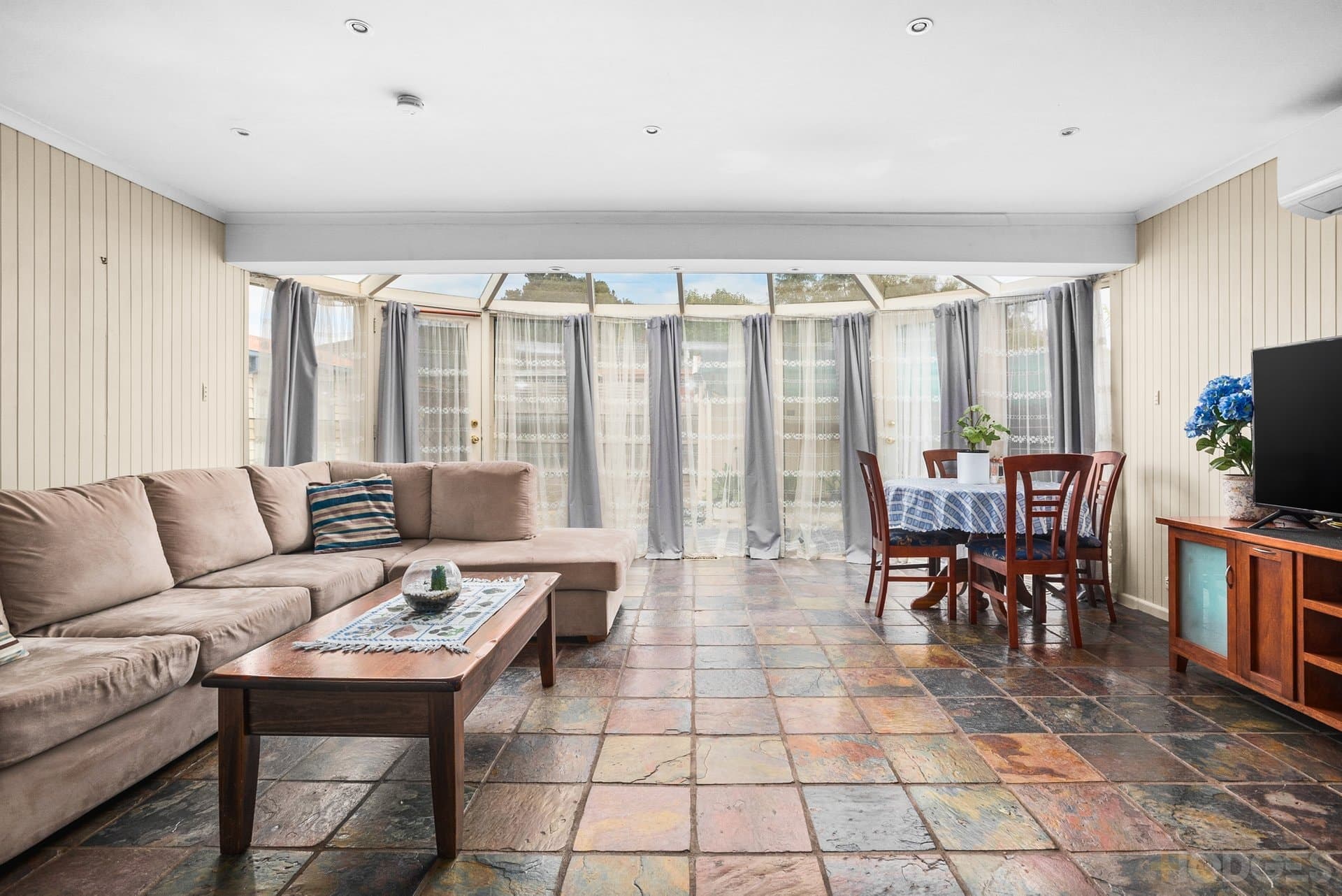 4 Tuck Street, Cheltenham, VIC, 3192, Cheltenham - Thumbnail 3