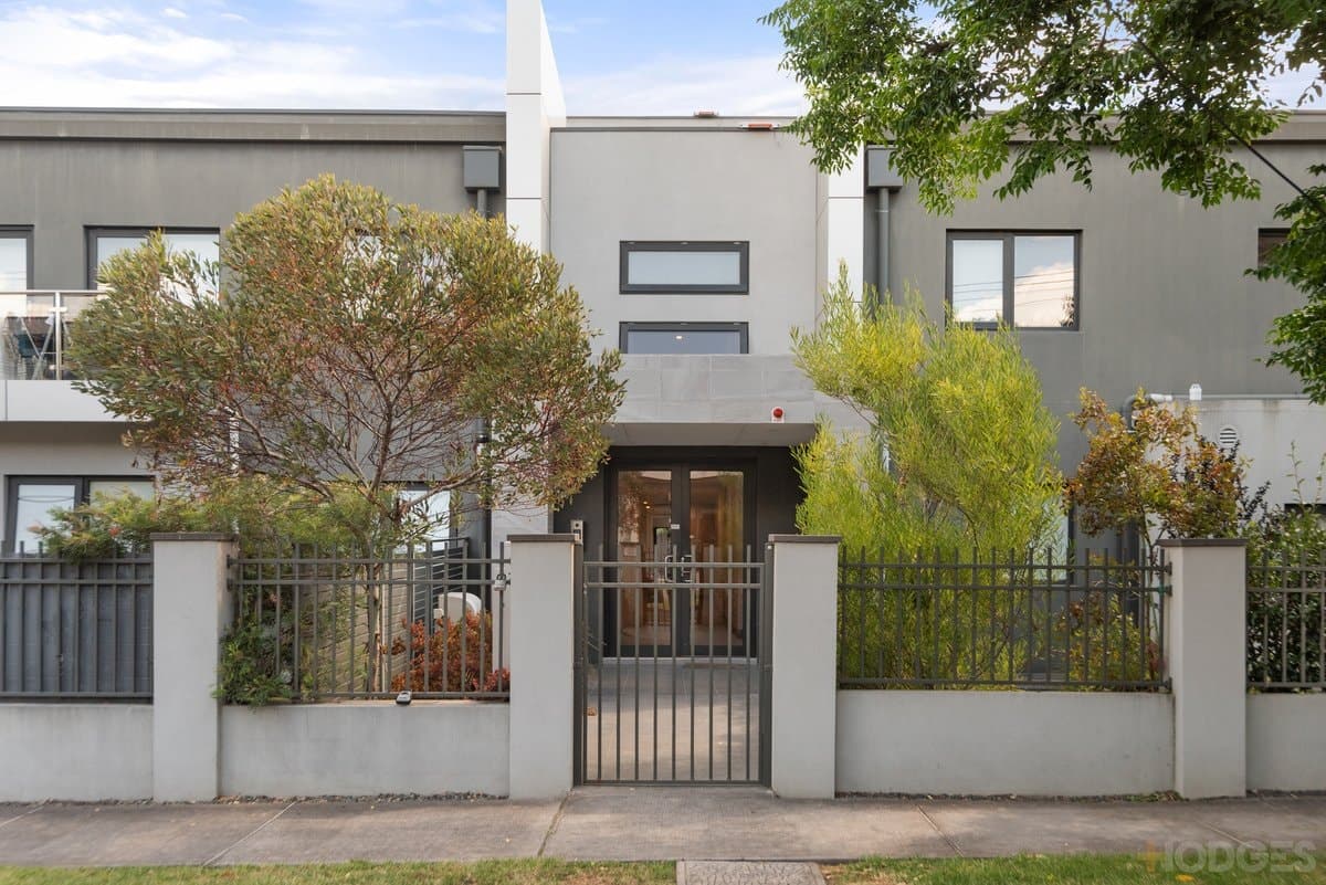 12 / 31 Garfield Street, Cheltenham, VIC, 3192, Cheltenham - Thumbnail 2
