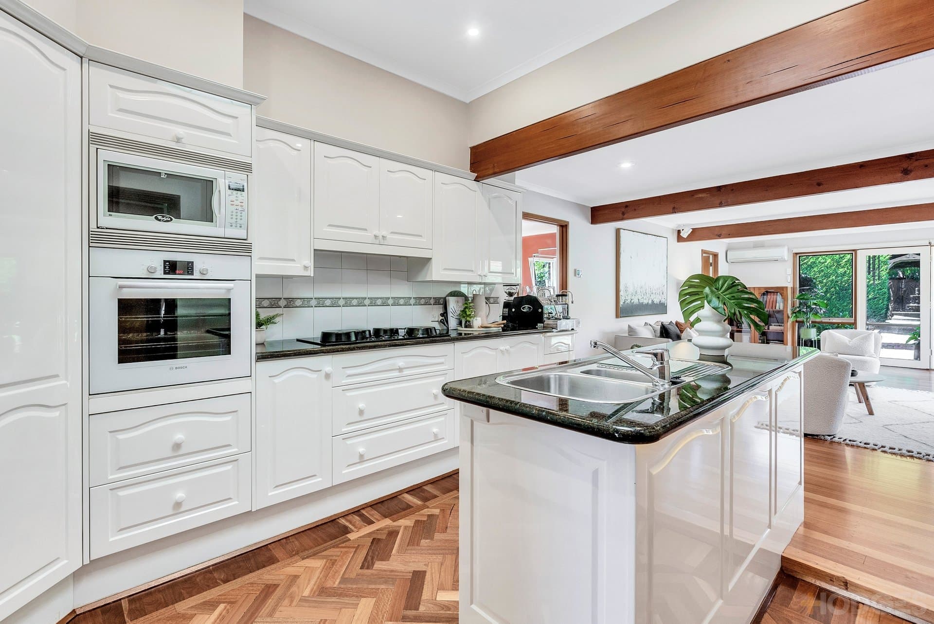 10 Mundy Street, Mentone, VIC, 3194, Mentone - Thumbnail 4