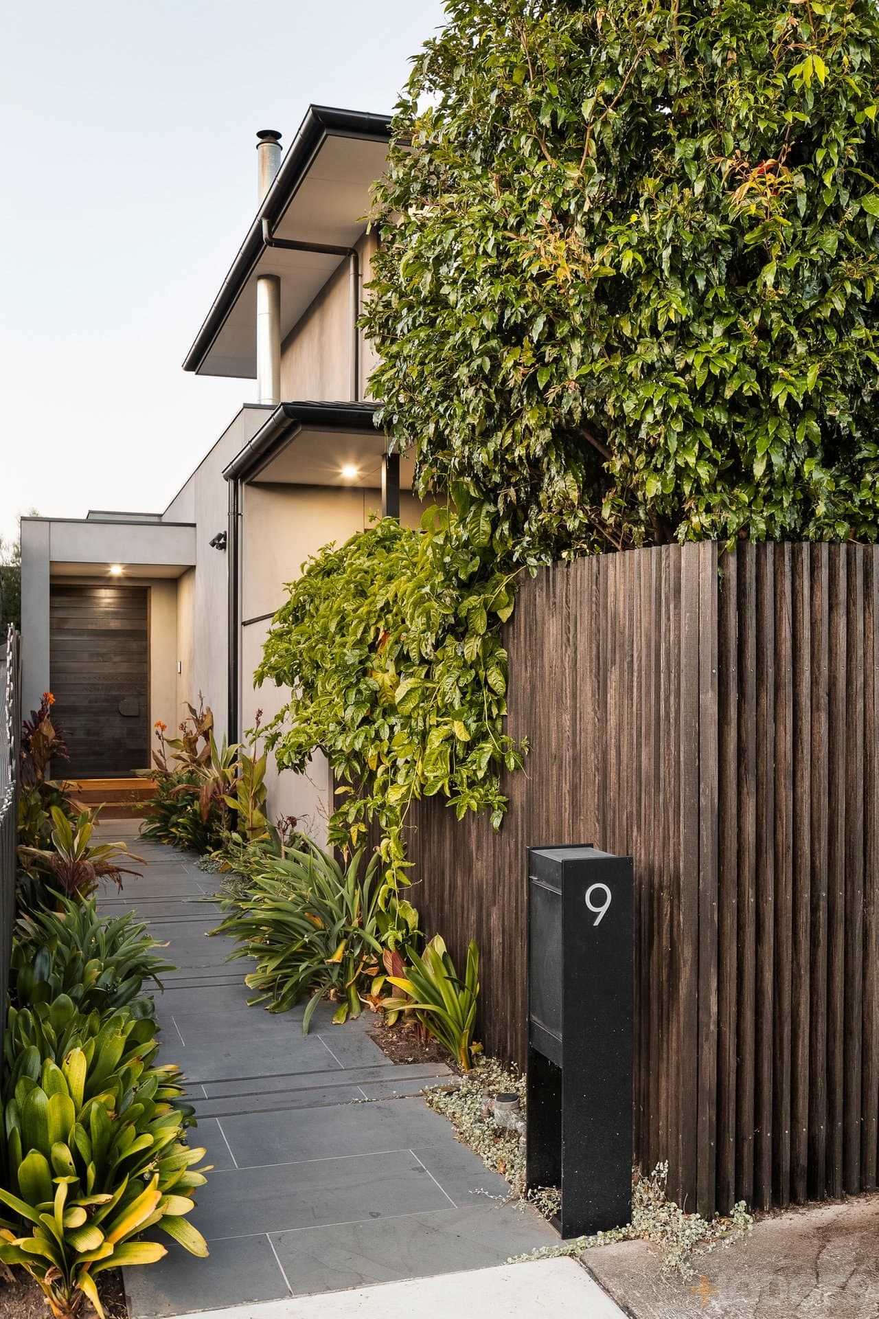 9 Luxmoore Street, Cheltenham, VIC, 3192, Cheltenham - Thumbnail 2
