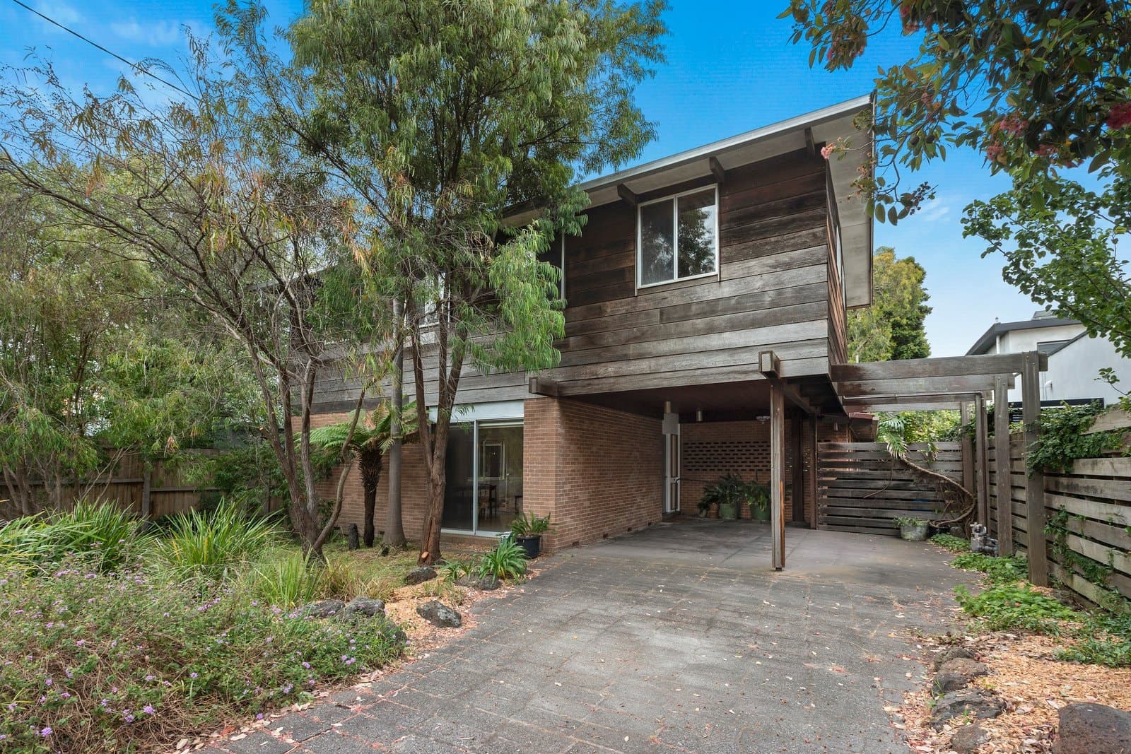 11 Holding Street, Beaumaris, VIC, 3193, Beaumaris - Thumbnail 2