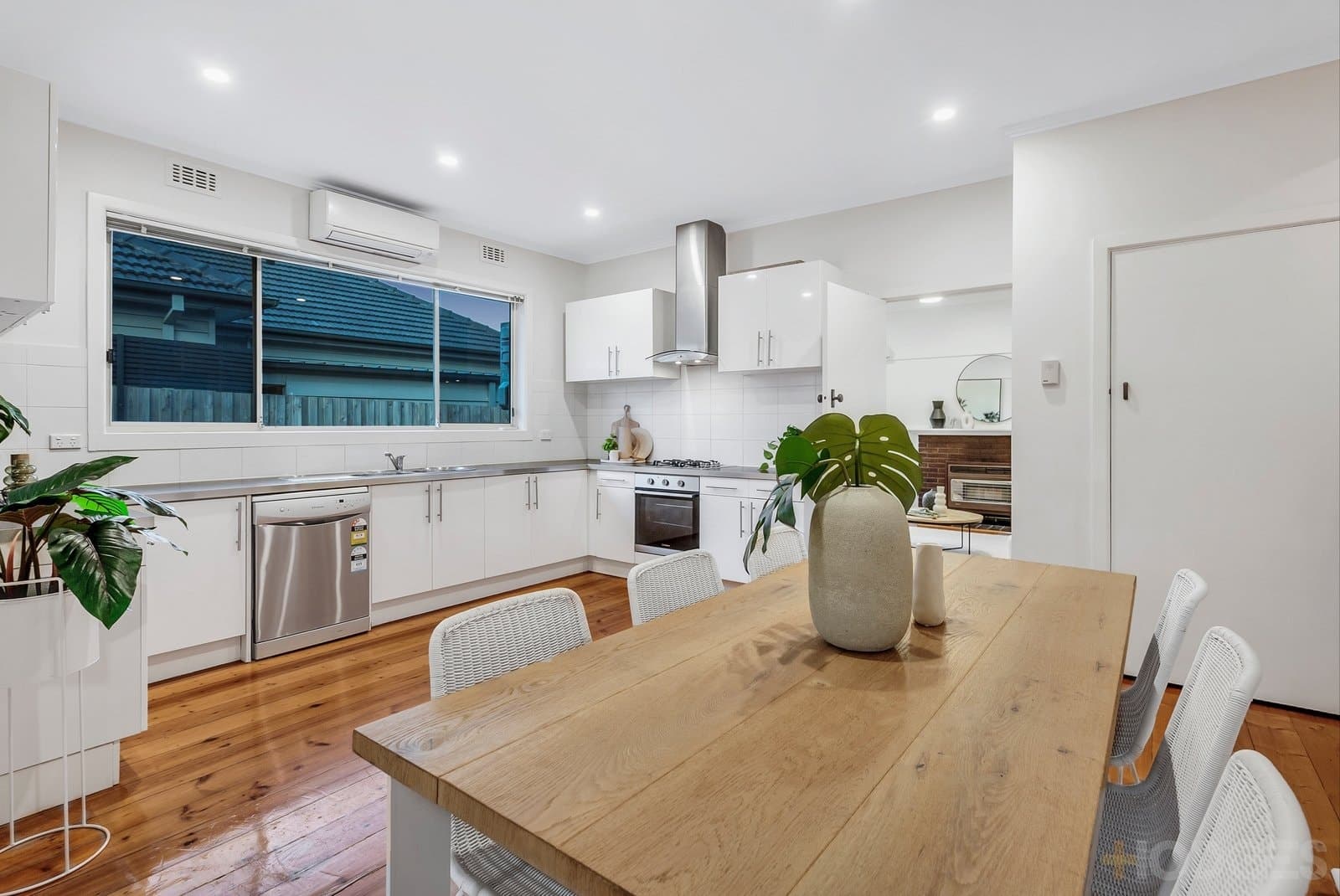 9 Walker Grove, Cheltenham, VIC, 3192, Cheltenham - Thumbnail 6