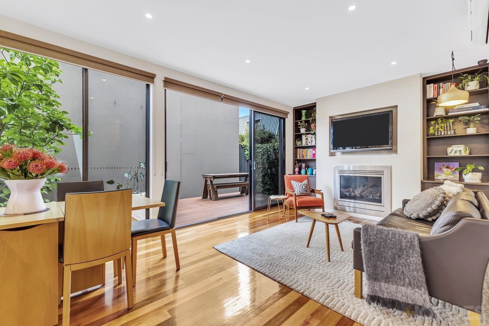 2 / 70 Truganini Road, Carnegie, VIC, 3163, Carnegie - Thumbnail 2