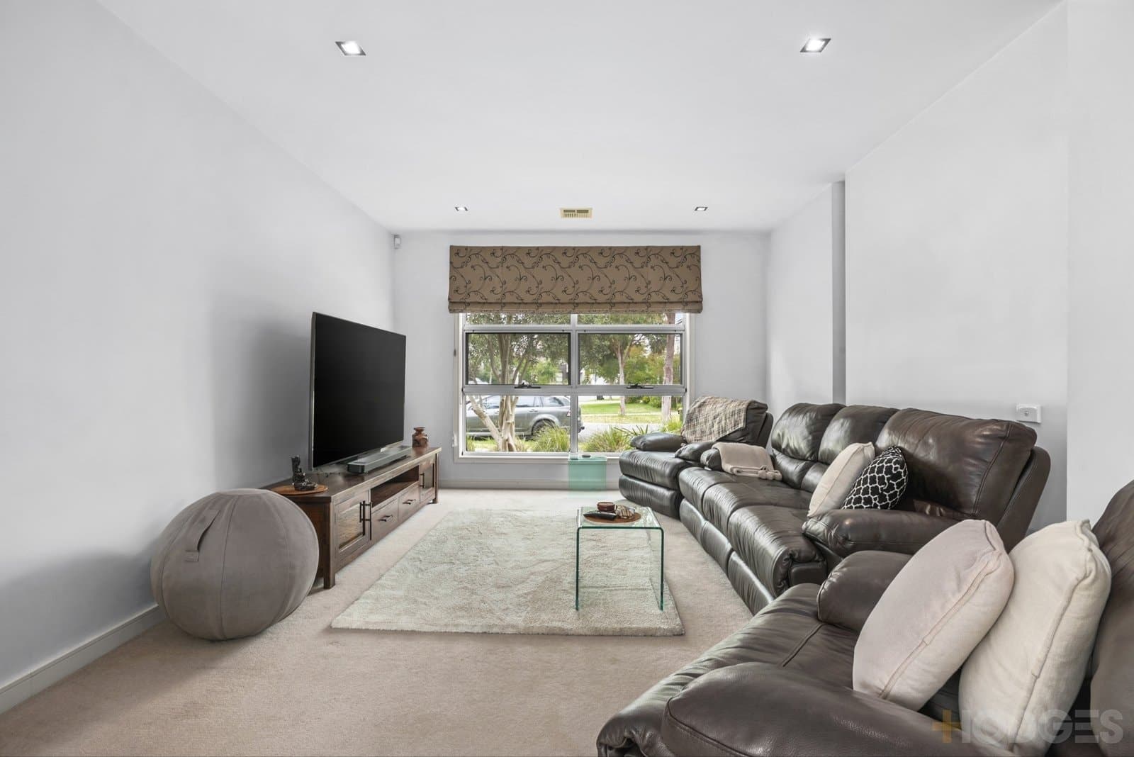 5 Jubilee Boulevard, Waterways, VIC, 3195, Waterways - Thumbnail 2
