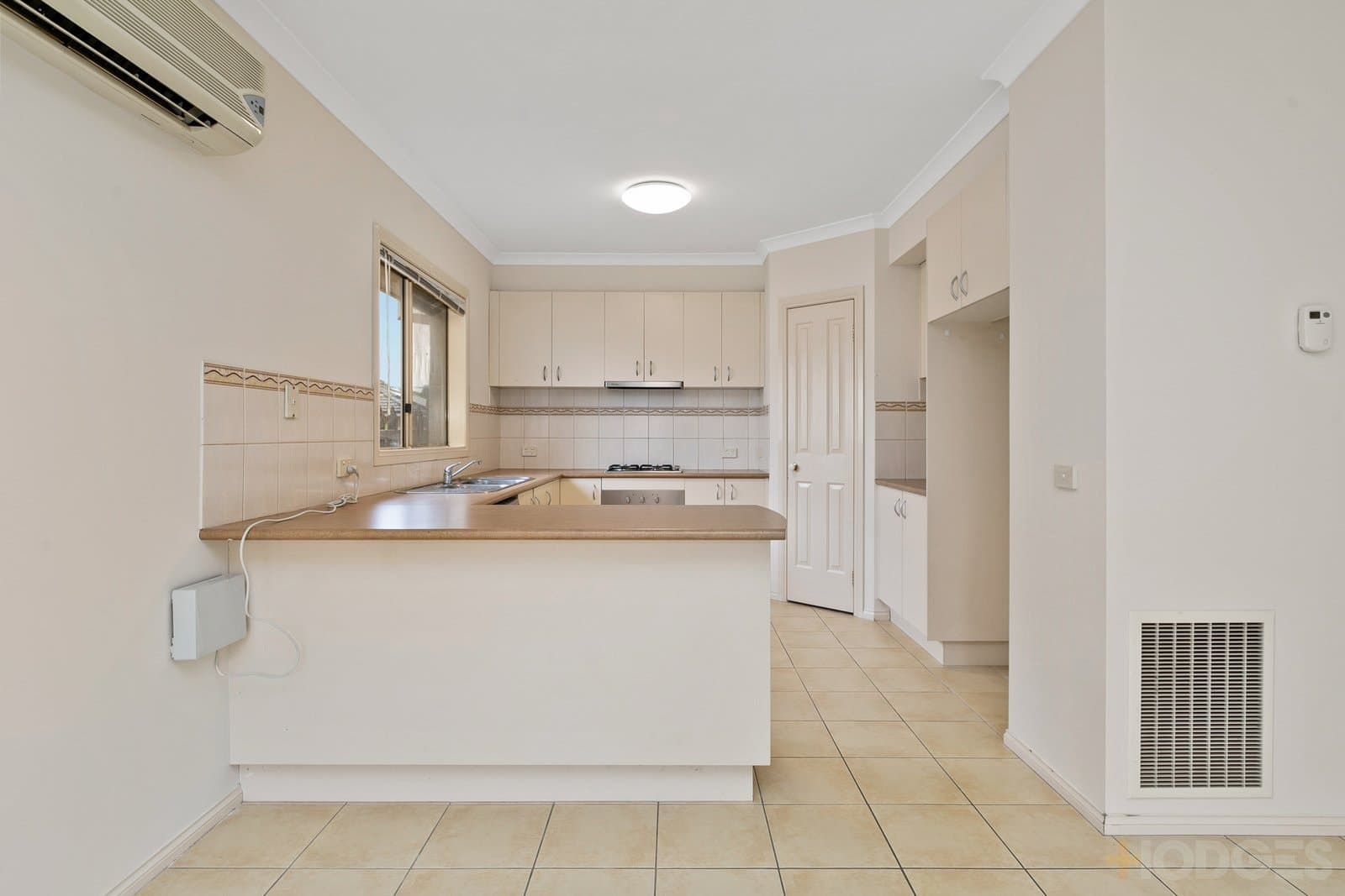18 Everwin Drive, Werribee, VIC, 3030, Werribee - Thumbnail 5