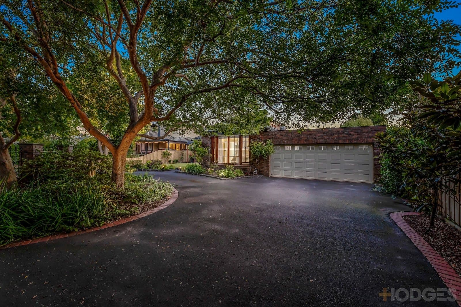 2 Dendy Court, Cheltenham, VIC, 3192, Cheltenham - Thumbnail 2