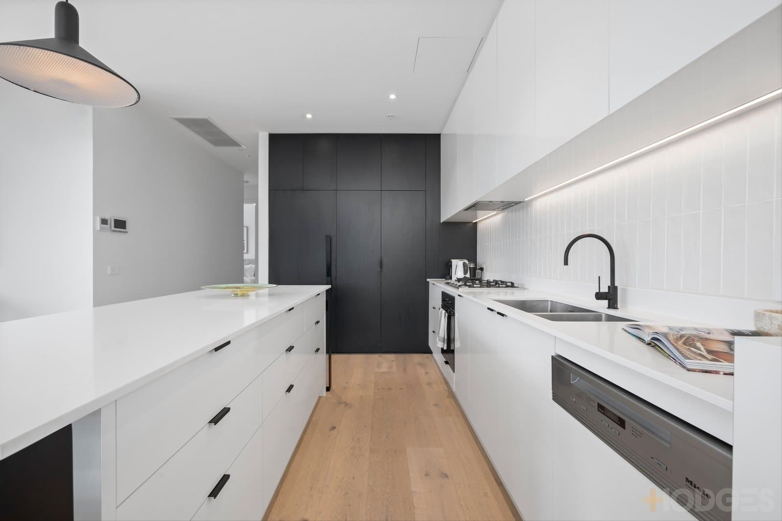 205 / 86-88 Bay Road, Sandringham, VIC, 3191, Sandringham - Thumbnail 3