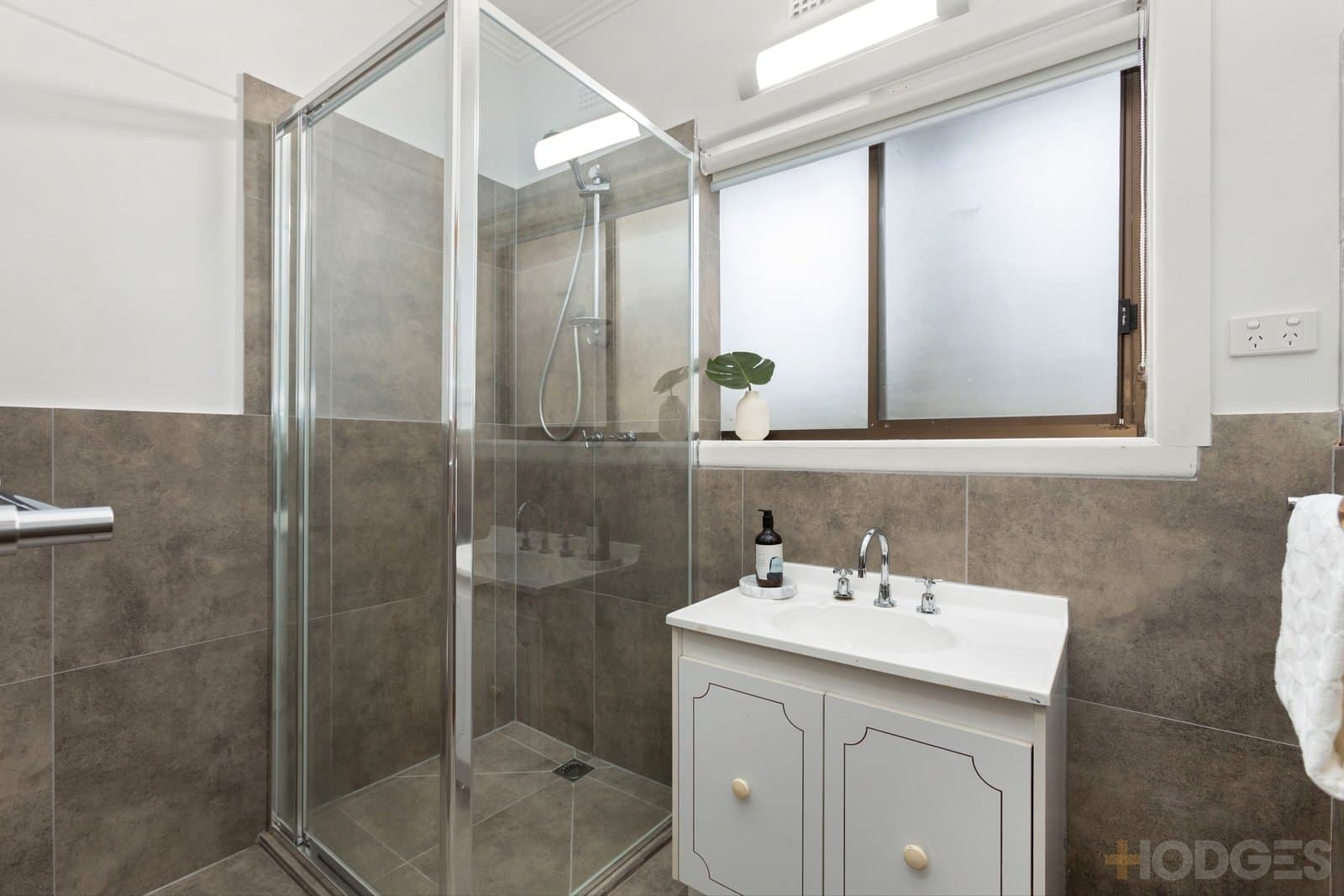 534 Bluff Road, Hampton, VIC, 3188, Hampton - Thumbnail 4