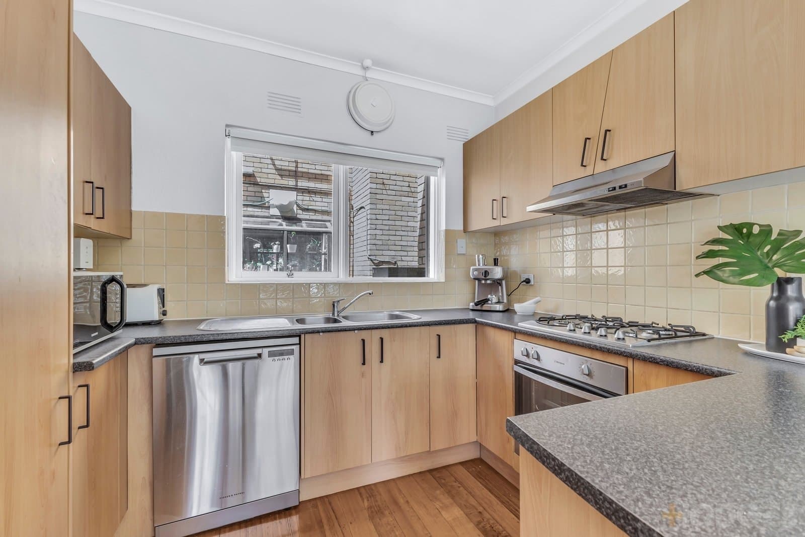 6 / 7 Rogers Street, Mentone, VIC, 3194, Mentone - Thumbnail 5