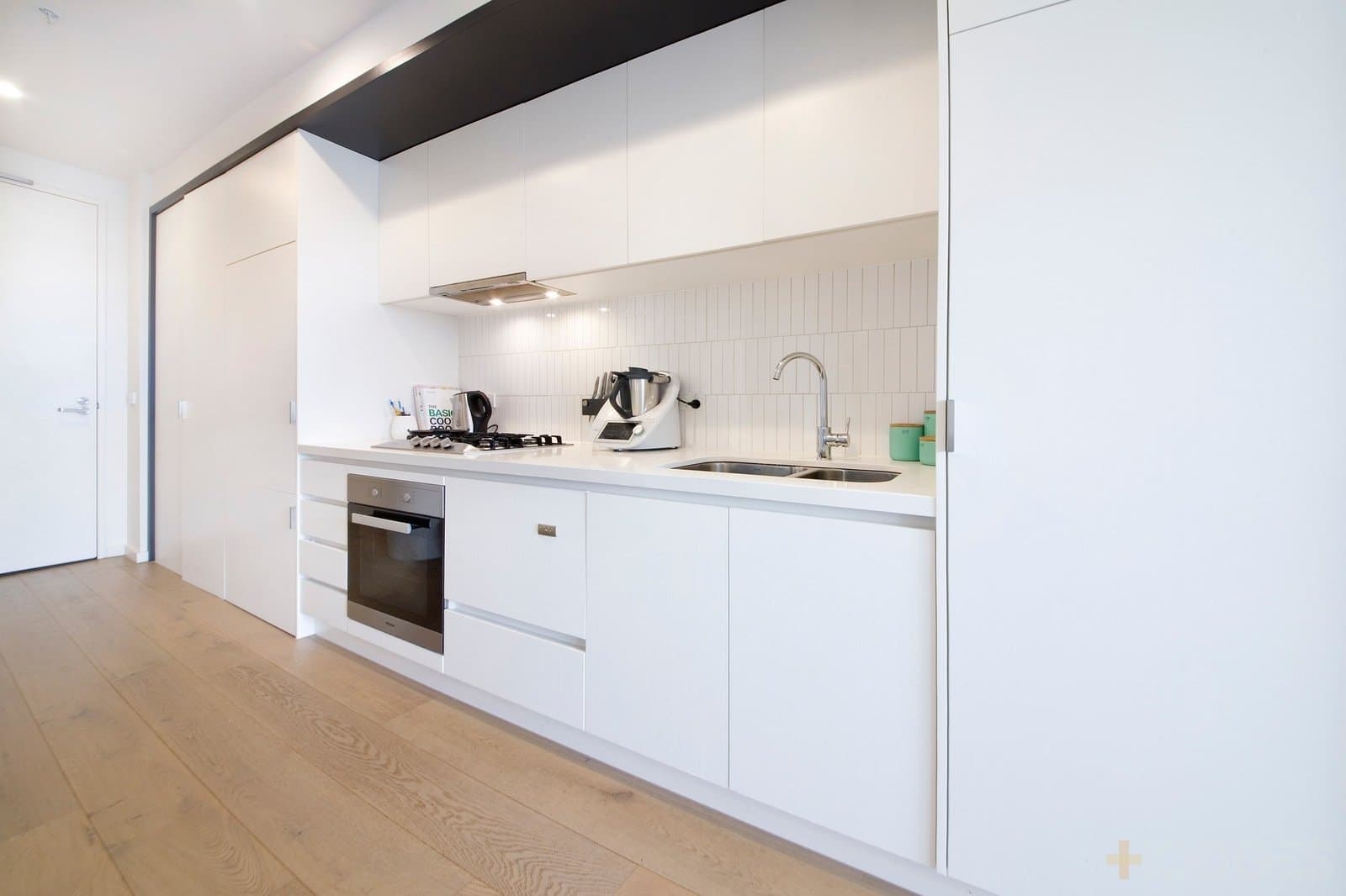 203 / 7 Balcombe Road, Mentone, VIC, 3194, Mentone - Thumbnail 2