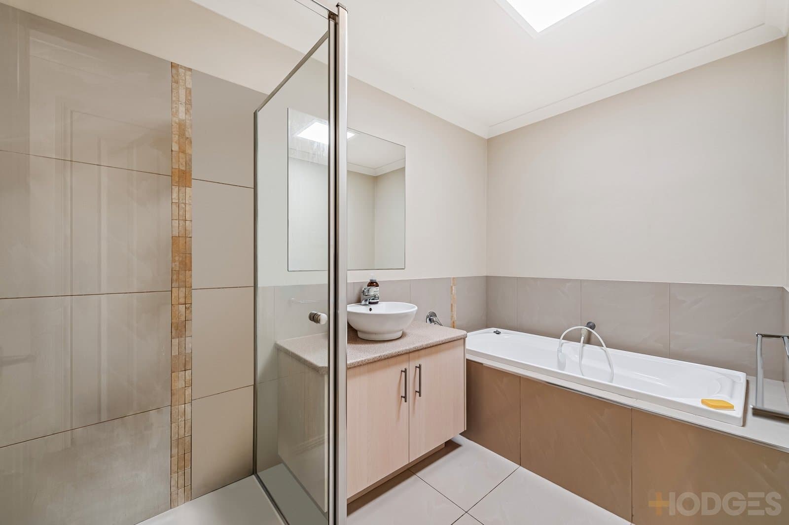 2 / 4 Trinca Court, Werribee, VIC, 3030, Werribee - Thumbnail 7
