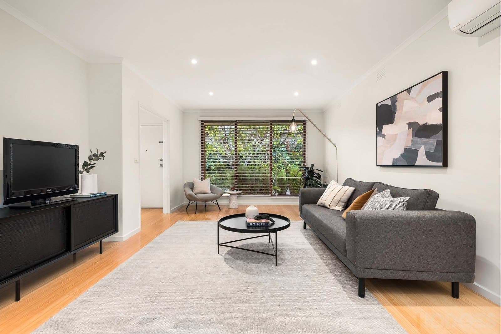 3 / 16 Second Street, Black Rock, VIC, 3193, Black Rock - Thumbnail 2