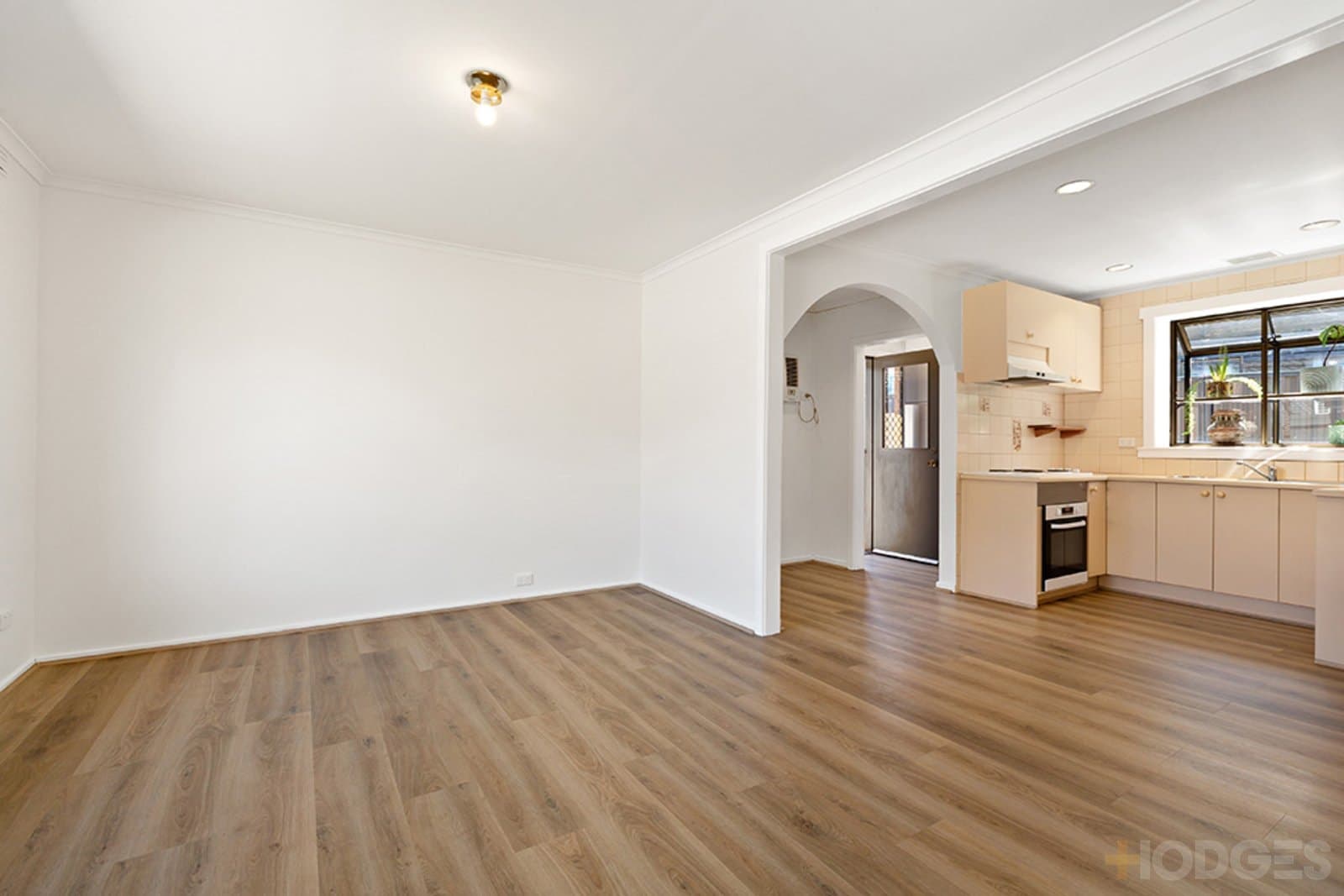 10 / 9-11 York Street, Bonbeach, VIC, 3196, Bonbeach - Thumbnail 2