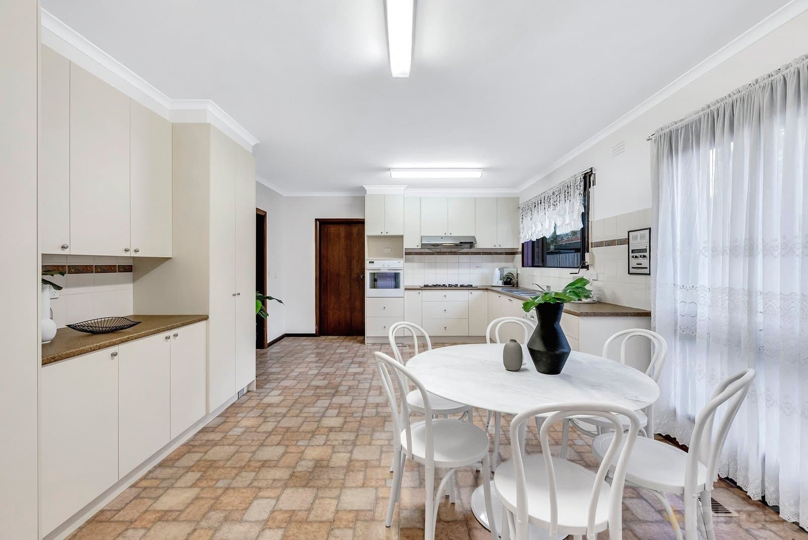 17 Derwent Street, Mentone, VIC, 3194, Mentone - Thumbnail 5
