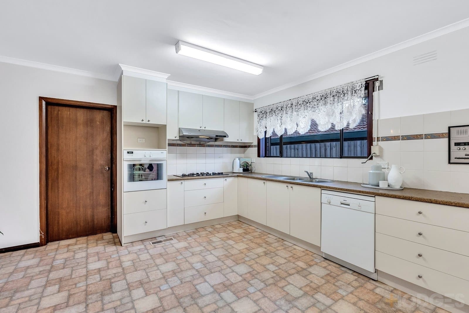 17 Derwent Street, Mentone, VIC, 3194, Mentone - Thumbnail 7