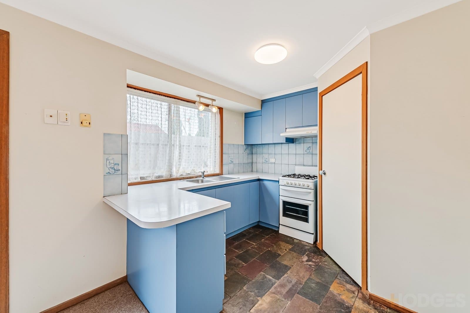 28 Valewood Drive, Wyndham Vale, VIC, 3024, Wyndham Vale - Thumbnail 4
