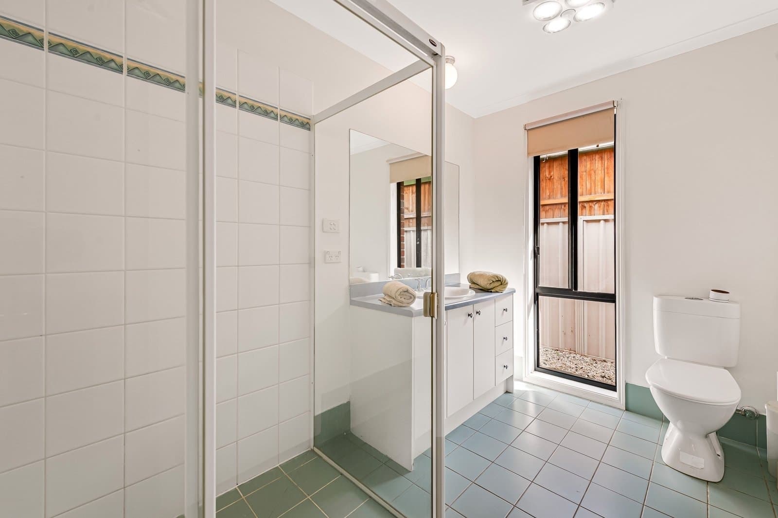 9 Chesterton Avenue, Tarneit, VIC, 3029, Tarneit - Thumbnail 6