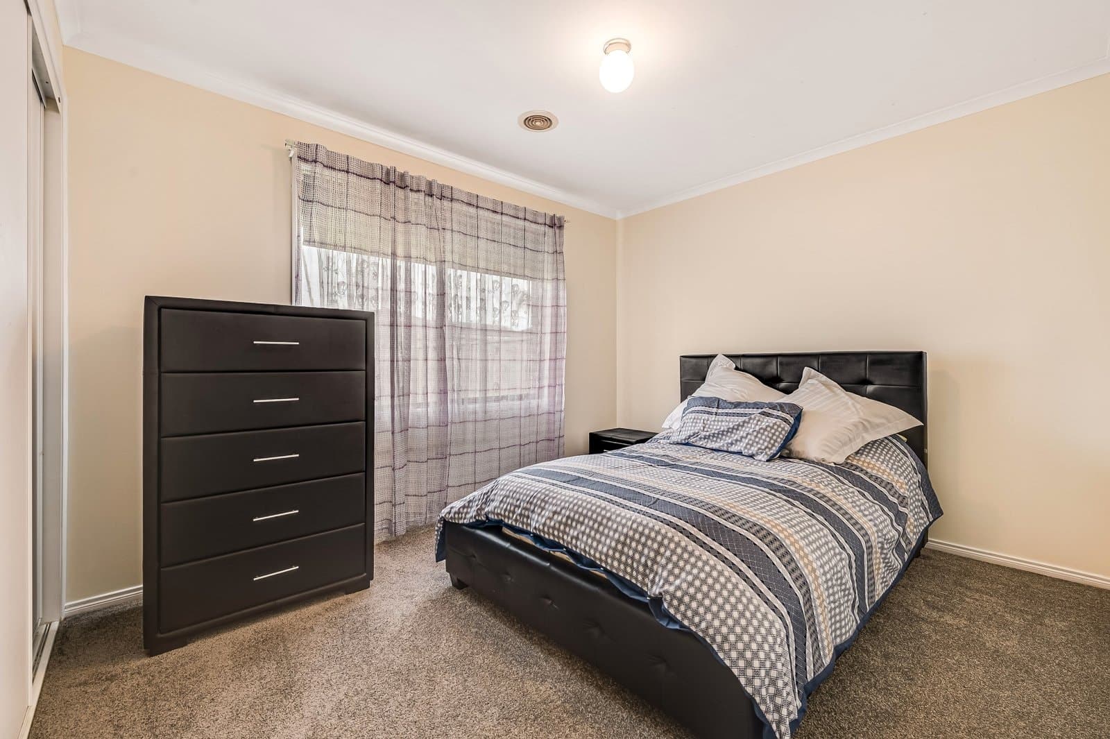 9 Chesterton Avenue, Tarneit, VIC, 3029, Tarneit - Thumbnail 7
