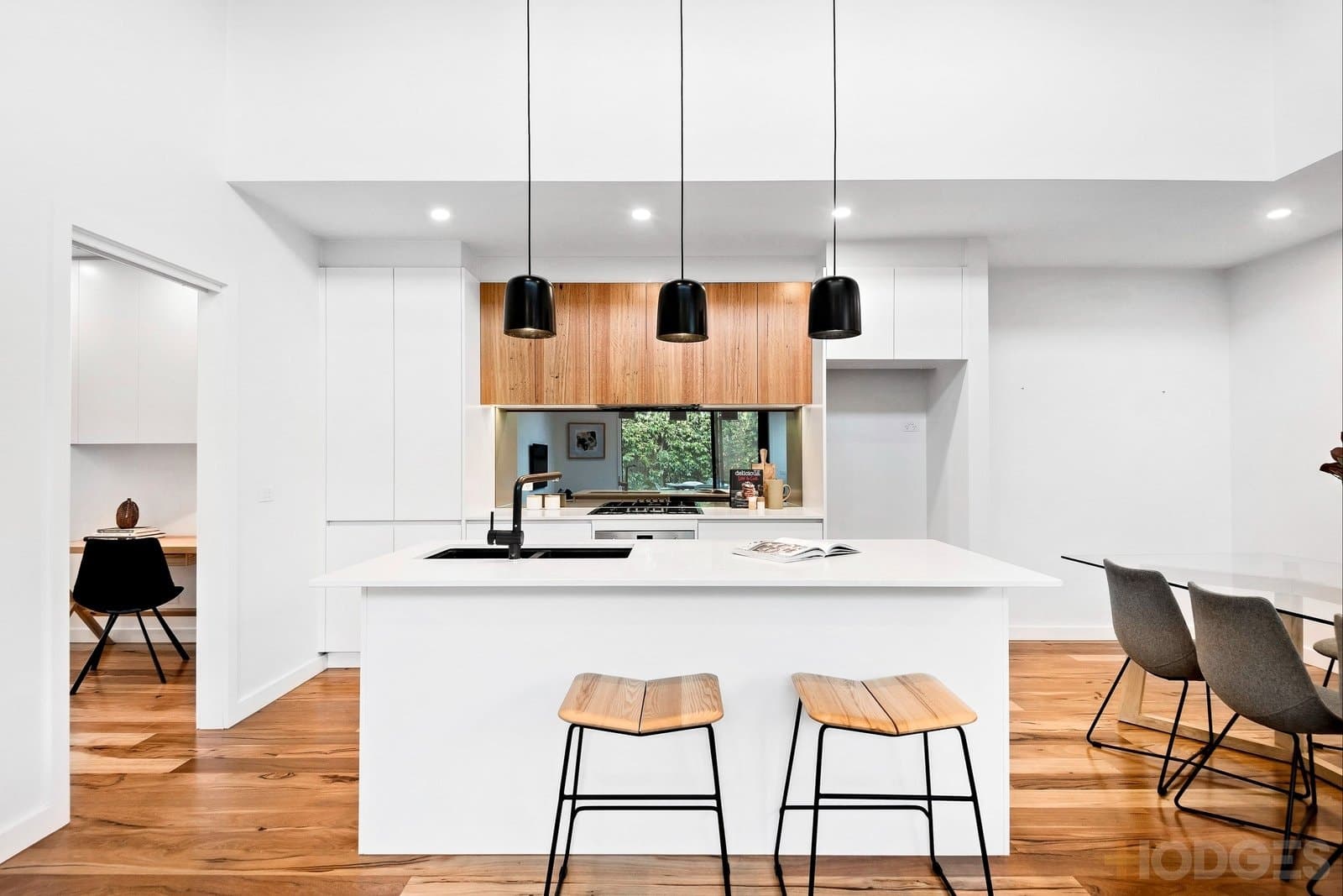 2 / 4 Linden Avenue, Cheltenham, VIC, 3192, Cheltenham - Thumbnail 5
