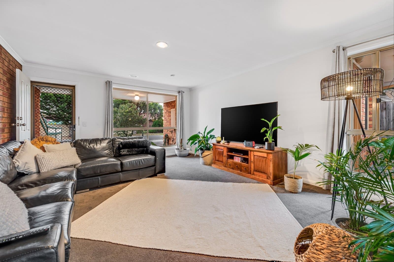 1 / 2 Mersey Court, Werribee, VIC, 3030, Werribee - Thumbnail 2