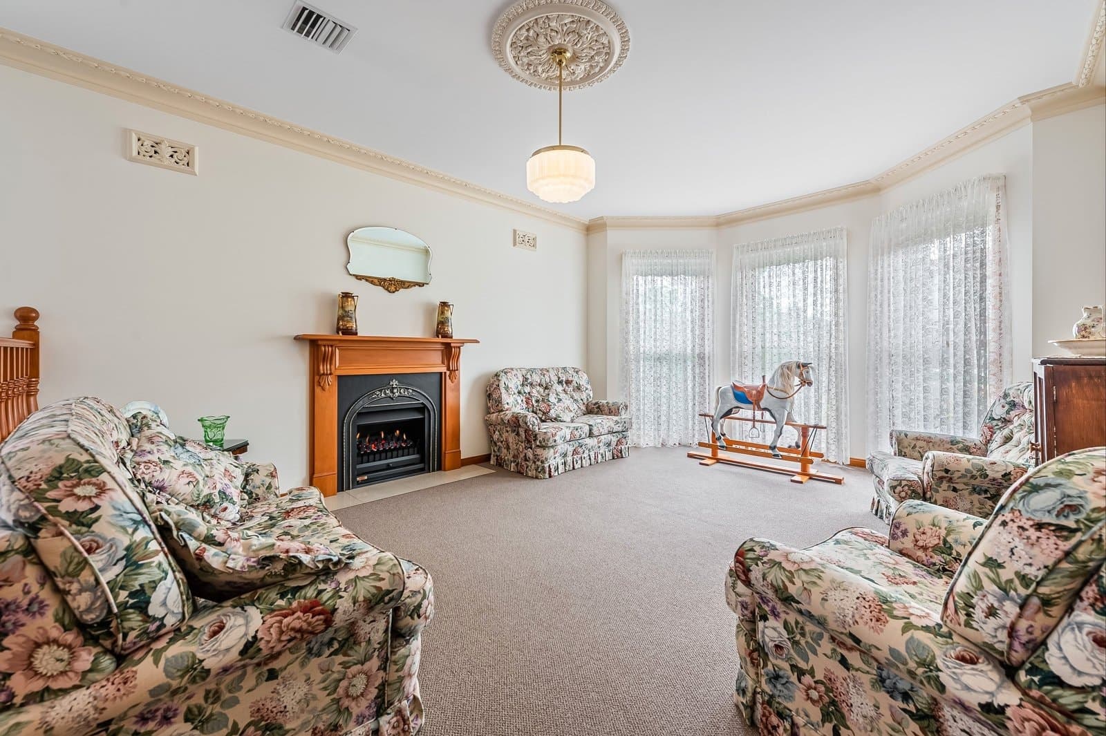 28 Golden Ash Grove, Hoppers Crossing, VIC, 3029, Hoppers Crossing - Thumbnail 2