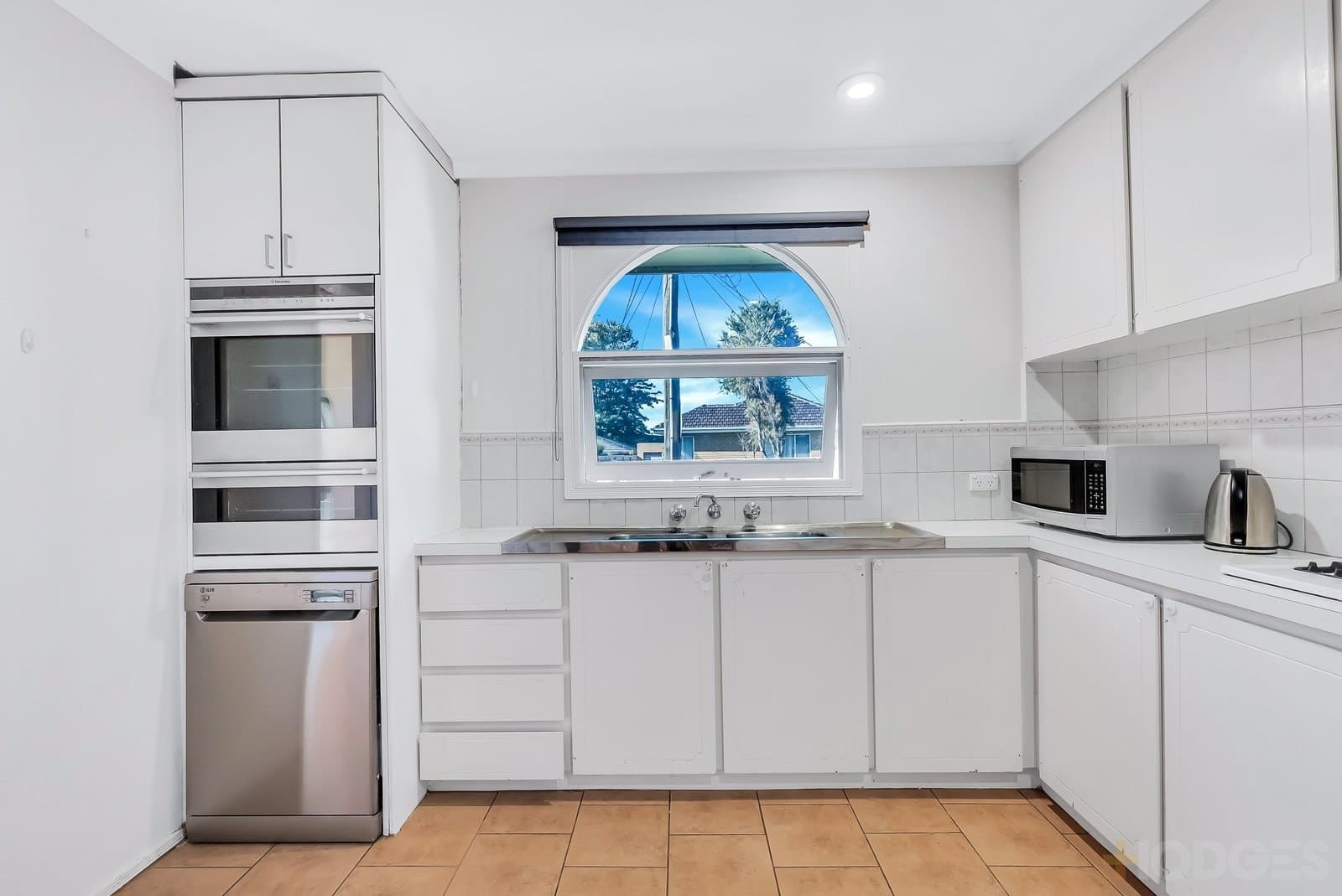 54 Nancy Street, Cheltenham, VIC, 3192, Cheltenham - Thumbnail 3