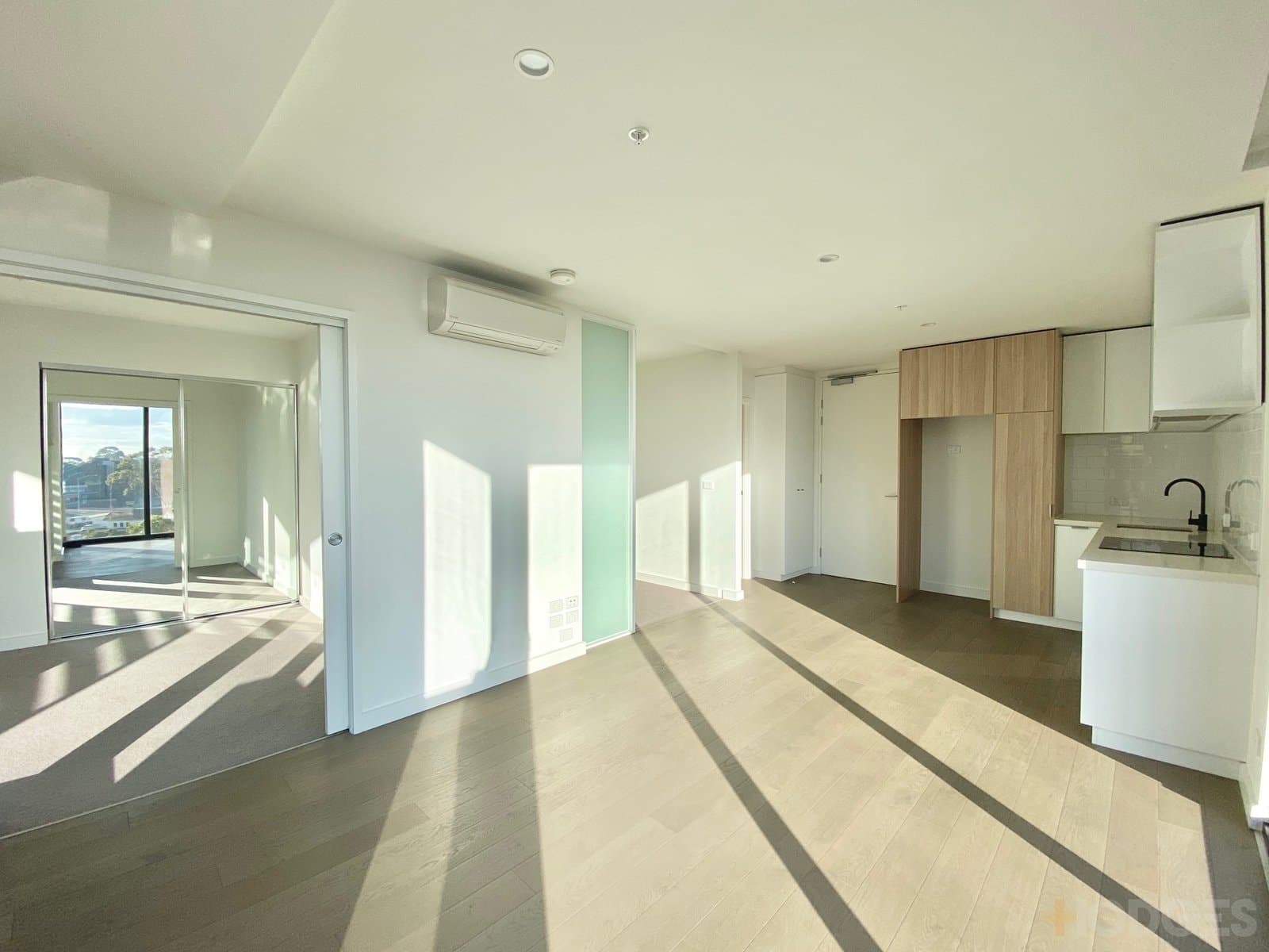 613 / 2-6 Railway Road, Cheltenham, VIC, 3192, Cheltenham - Thumbnail 3