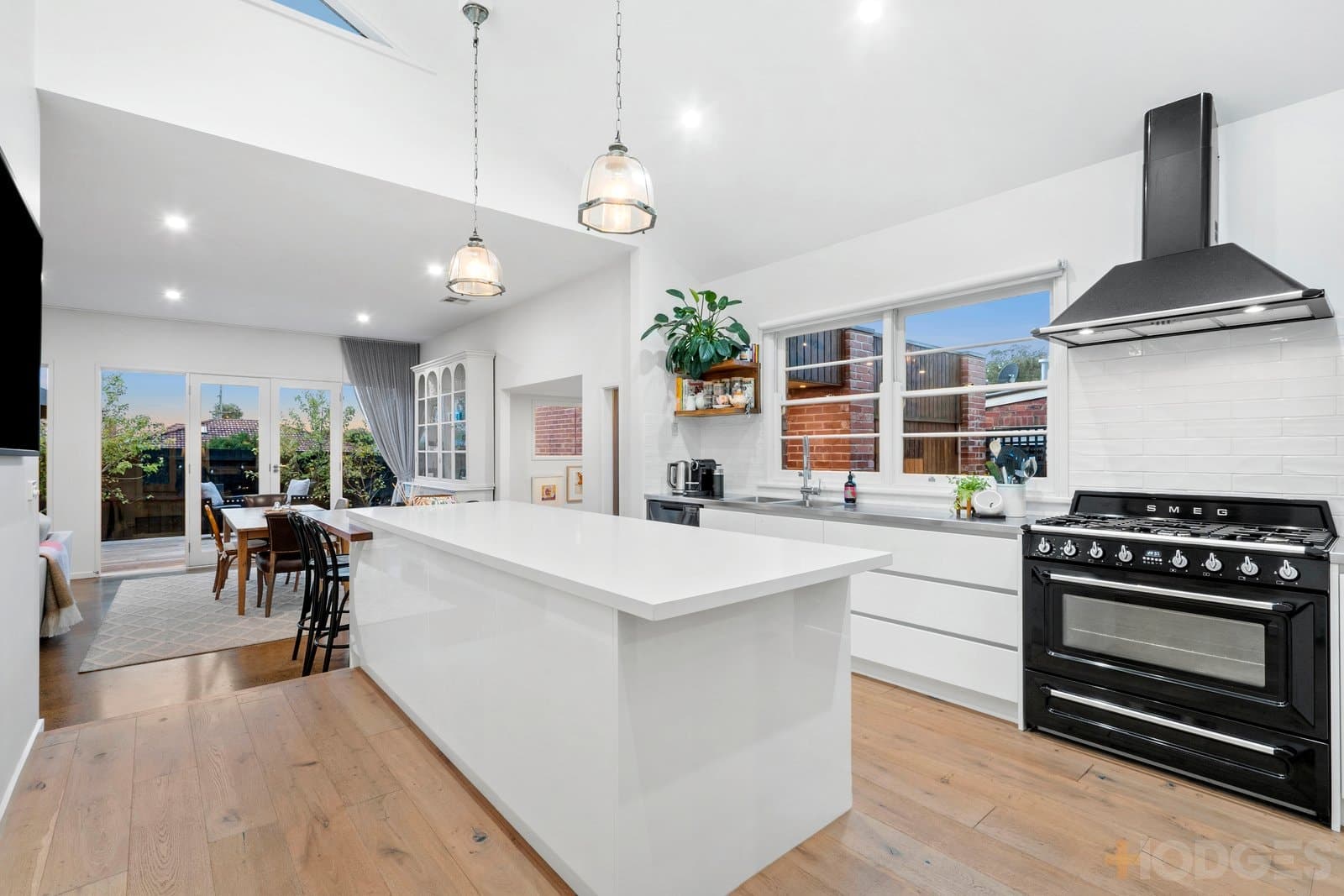 54 Lascelles Avenue, Manifold Heights, VIC, 3218, Manifold Heights - Thumbnail 2