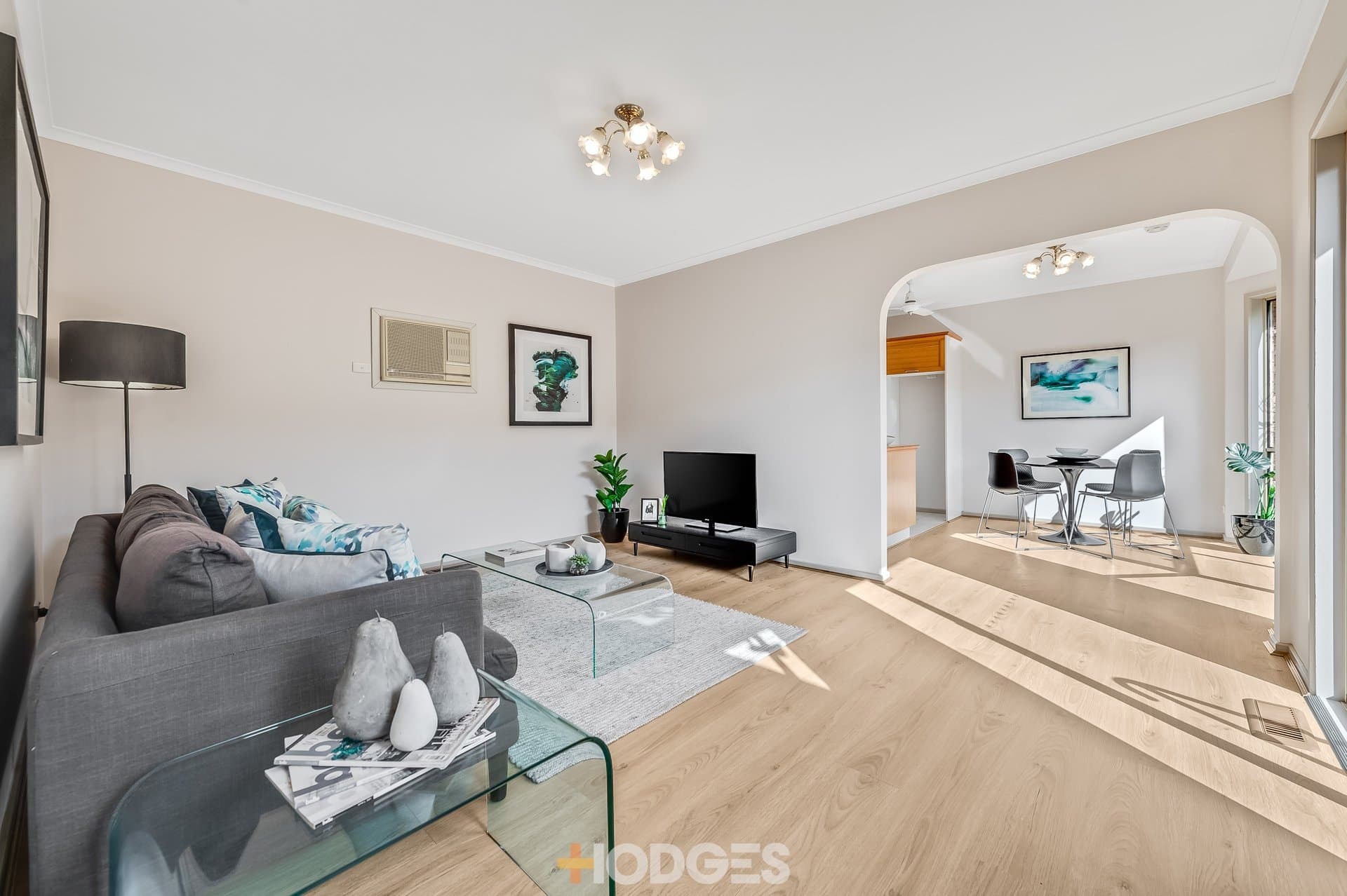 2 / 5 Garden Avenue, GLEN HUNTLY, VIC, 3163, Glen Huntly - Thumbnail 2