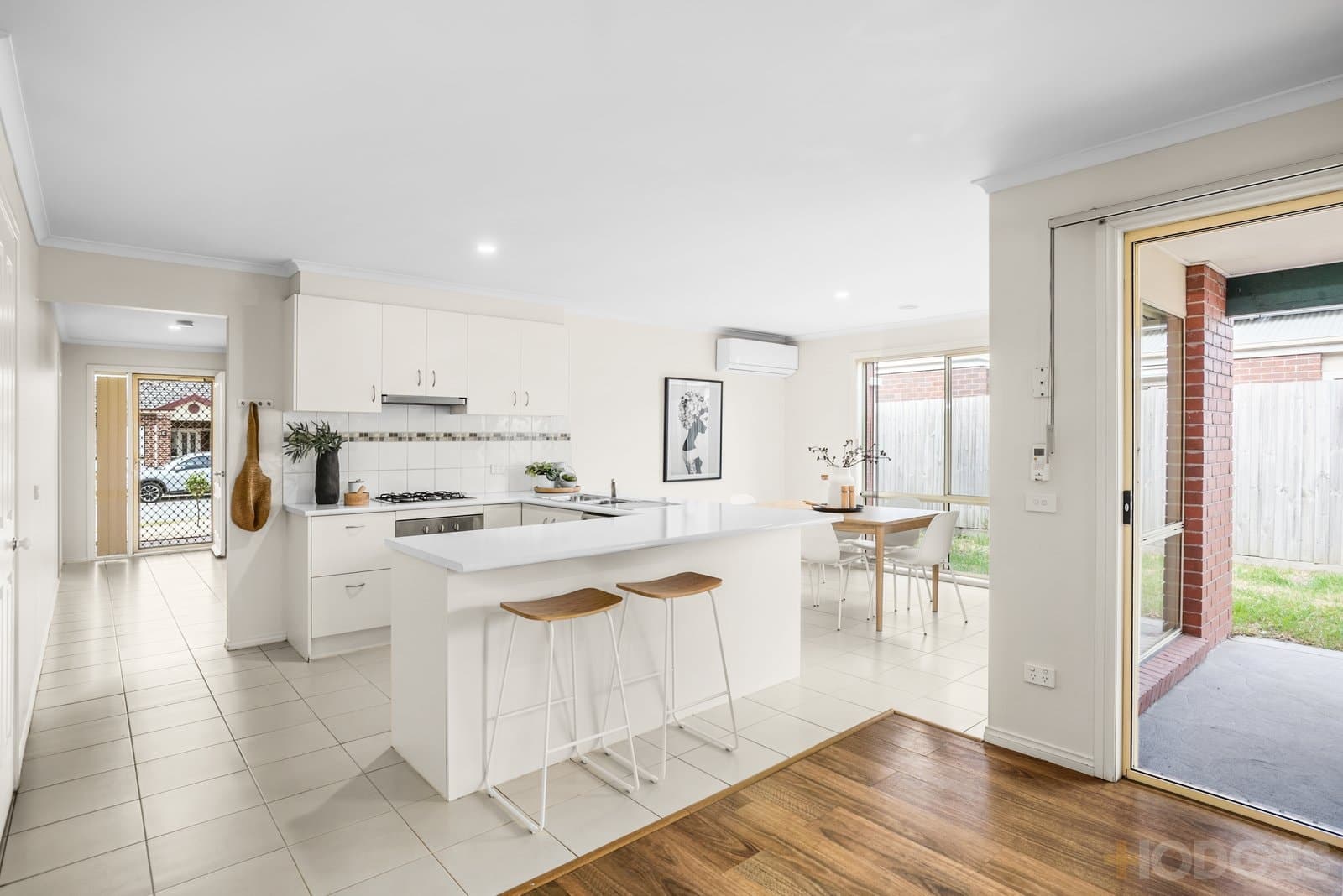 5 St Mellion Court, Cranbourne, VIC, 3977, Cranbourne - Thumbnail 5