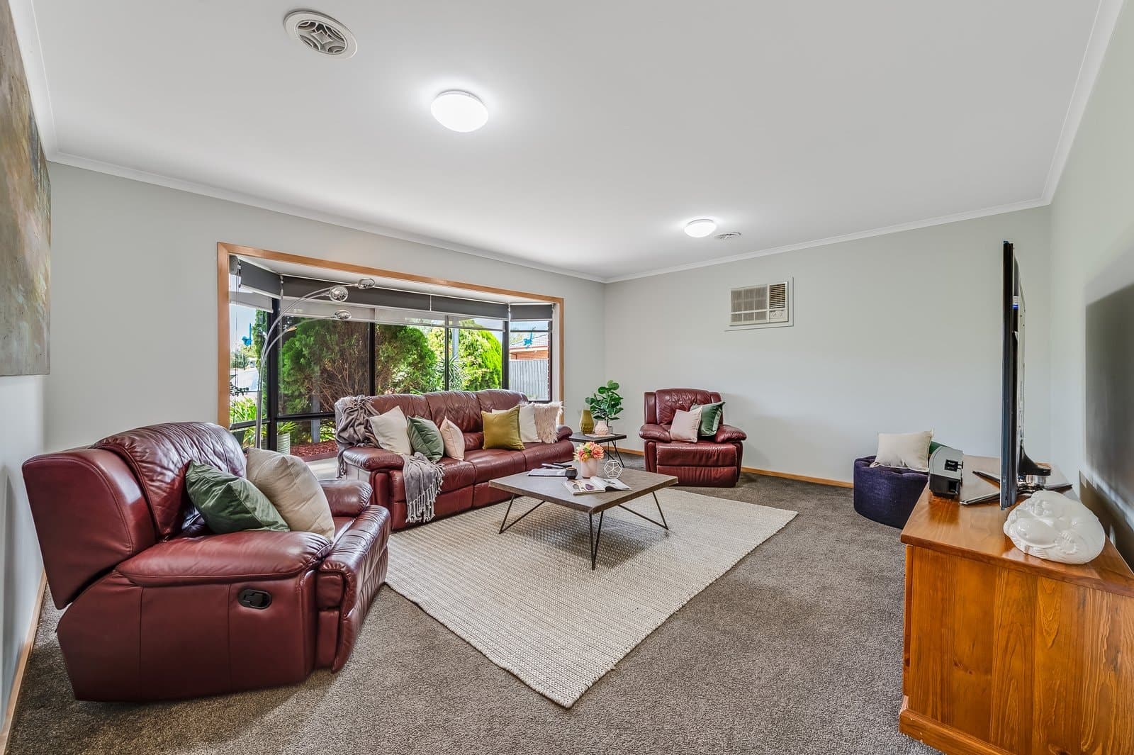 12 Mississippi Place, Werribee, VIC, 3030, Werribee - Thumbnail 2