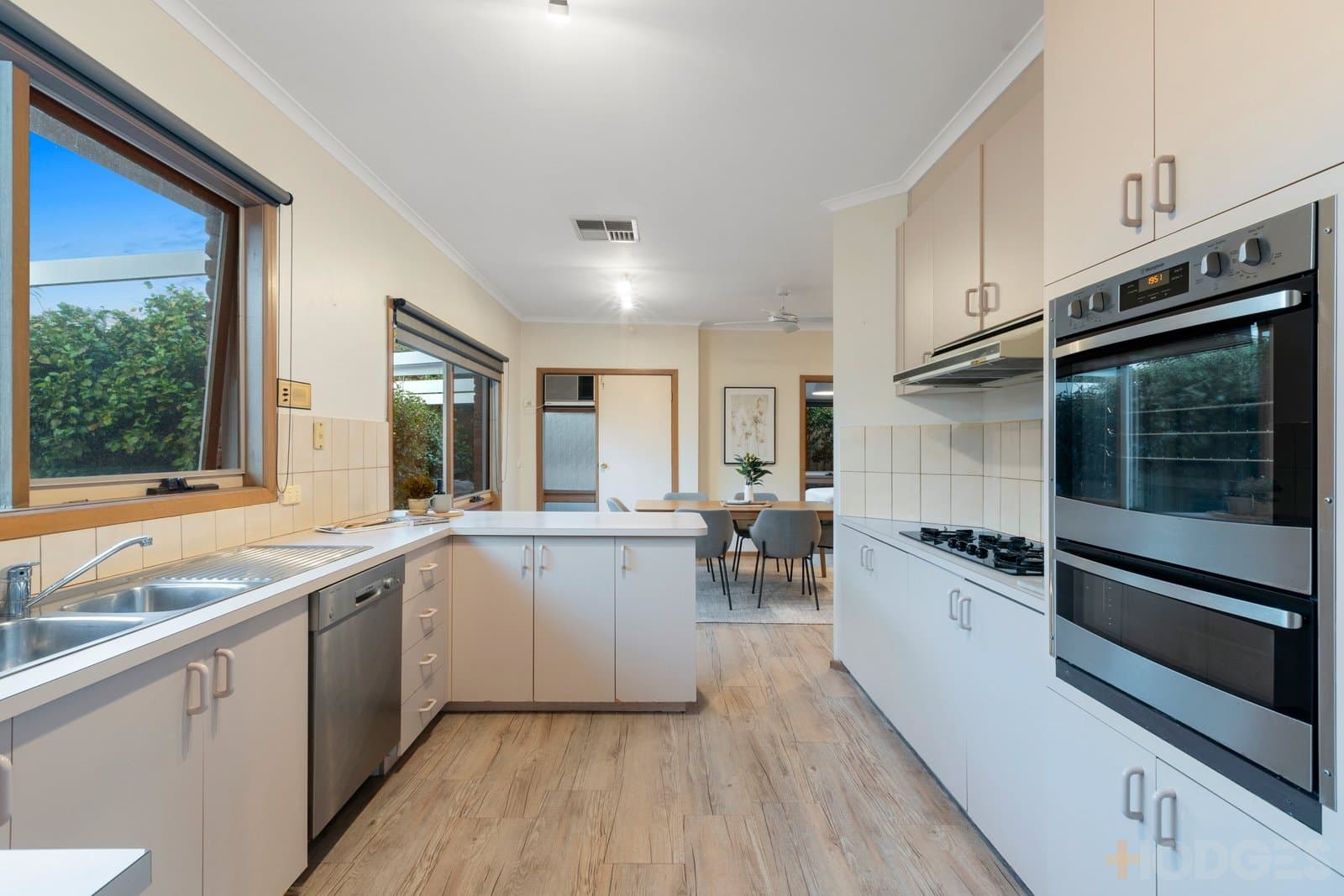 2 / 64 Sargood Street, Hampton, VIC, 3188, Hampton - Thumbnail 5
