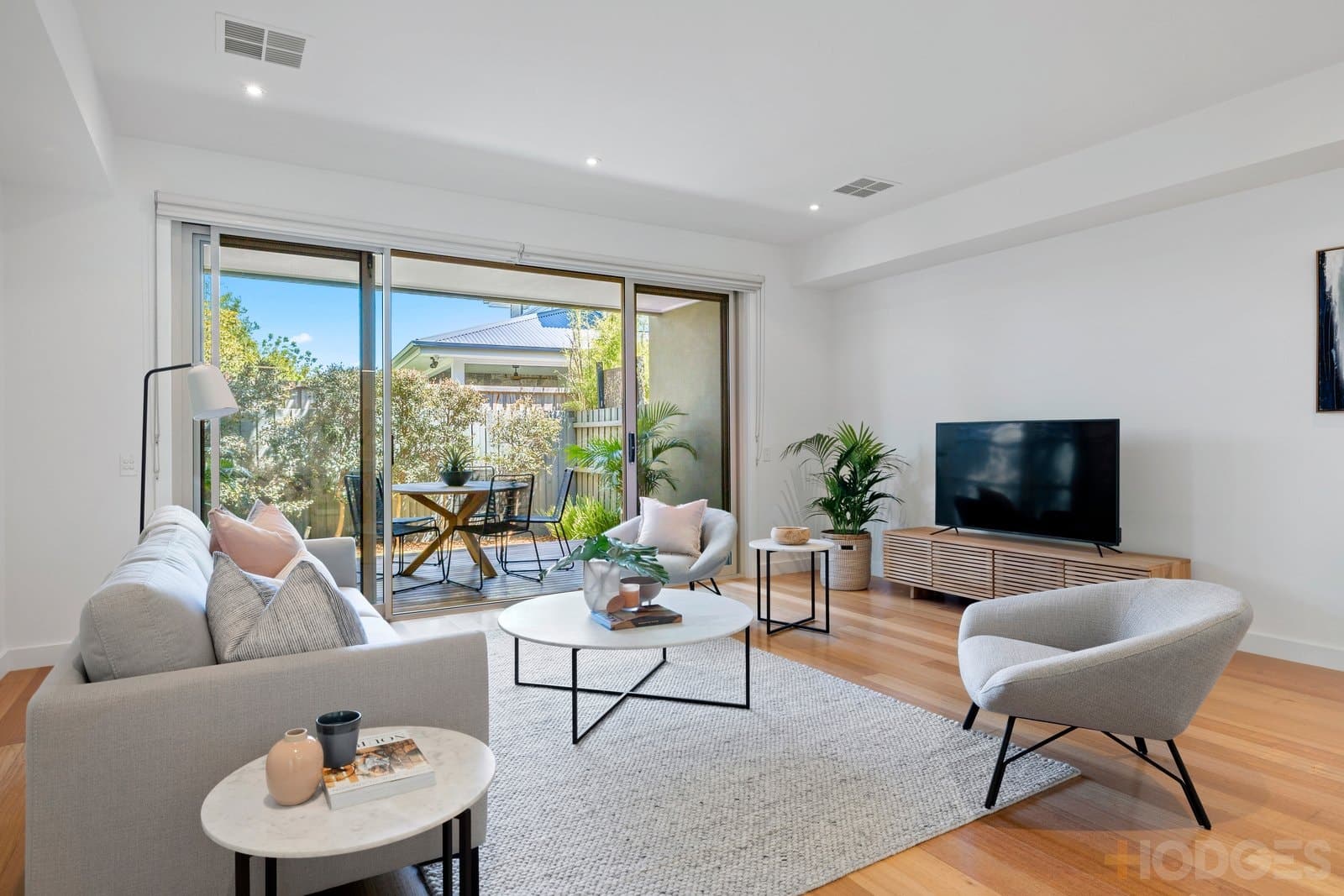 8 Cave Street, Beaumaris, VIC, 3193, Beaumaris - Thumbnail 2