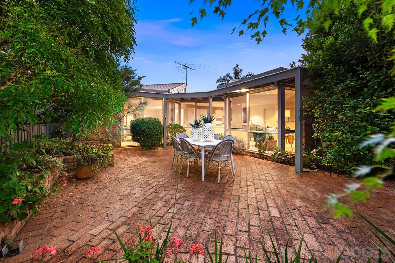2 / 7 Arkaringa Crescent, Black Rock, VIC, 3193, Black Rock - Image 1