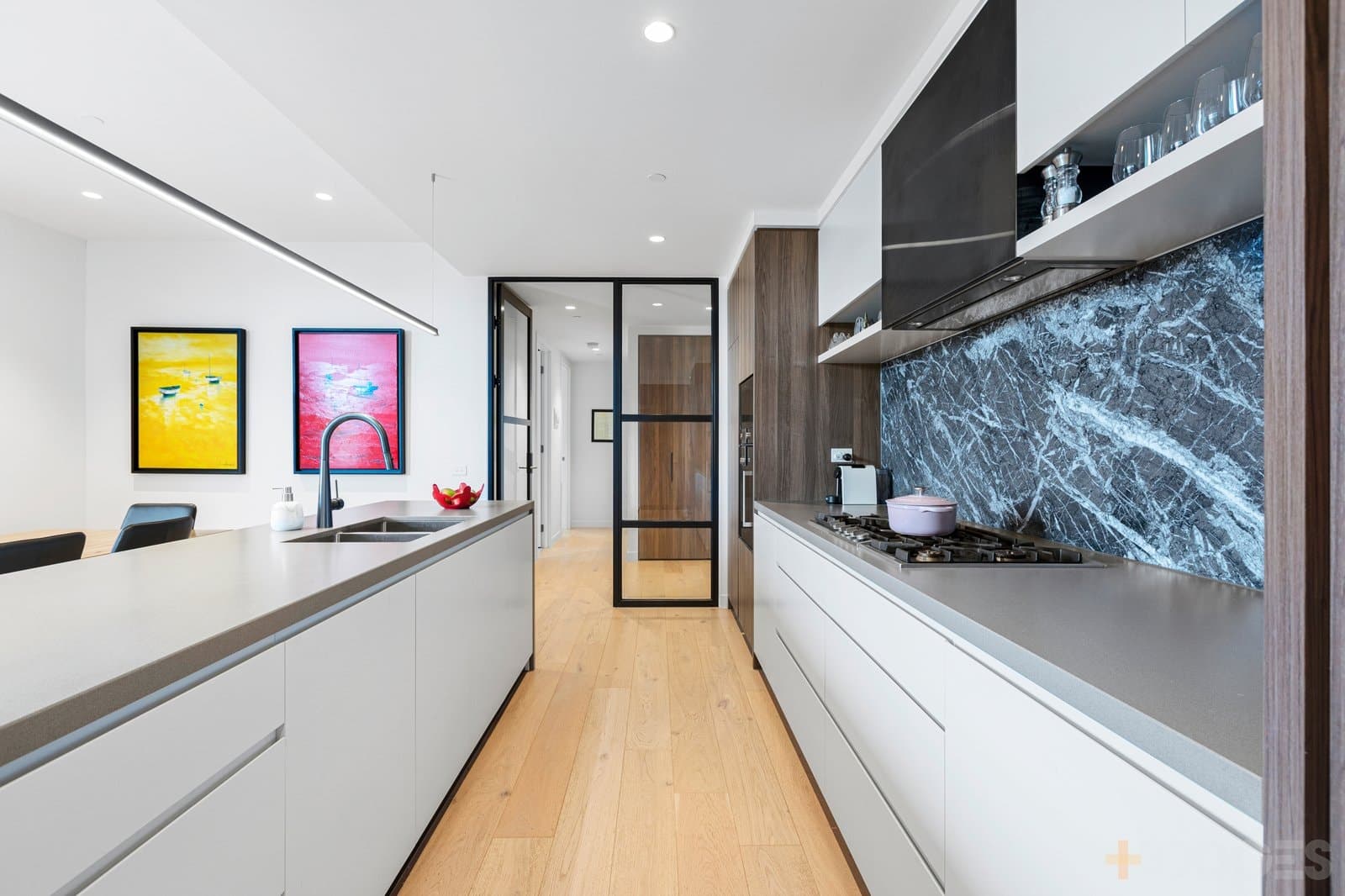 202 / 28-30 Linacre Road, Hampton, VIC, 3188, Hampton - Thumbnail 2