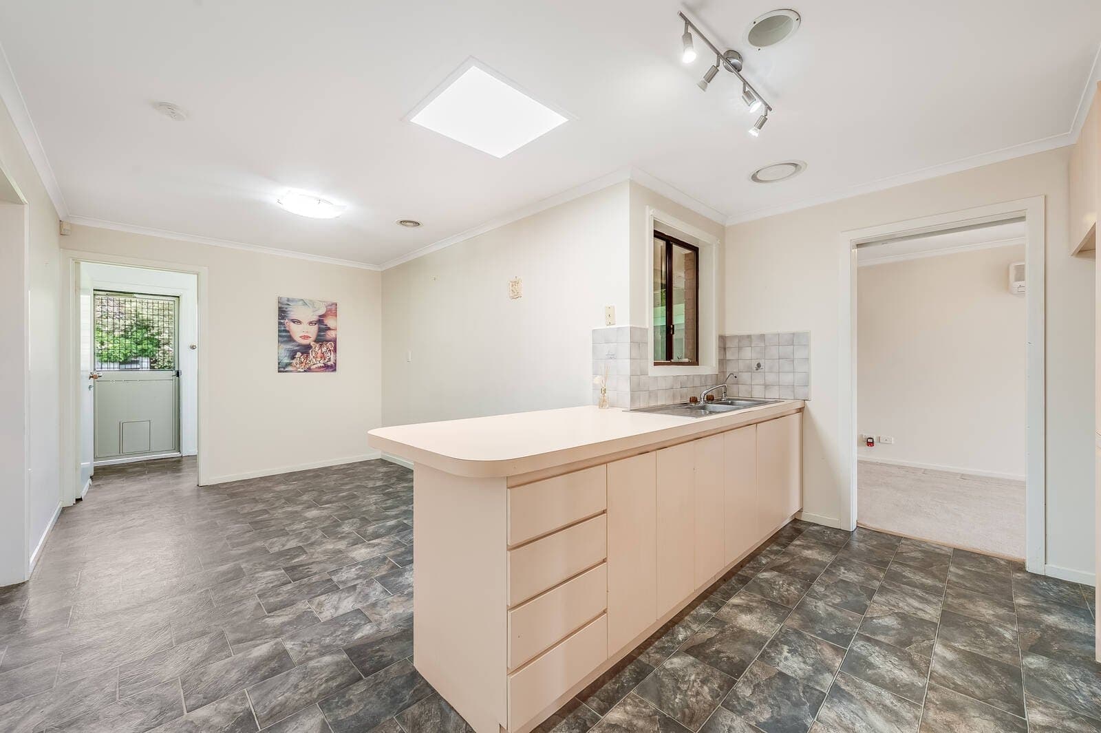 13 Earling Close, Wyndham Vale, VIC, 3024, Wyndham Vale - Thumbnail 4