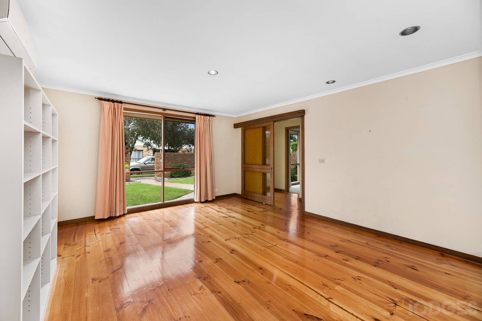 1 / 7 Voumard Street, Oakleigh South, VIC, 3167, Oakleigh South - Thumbnail 2