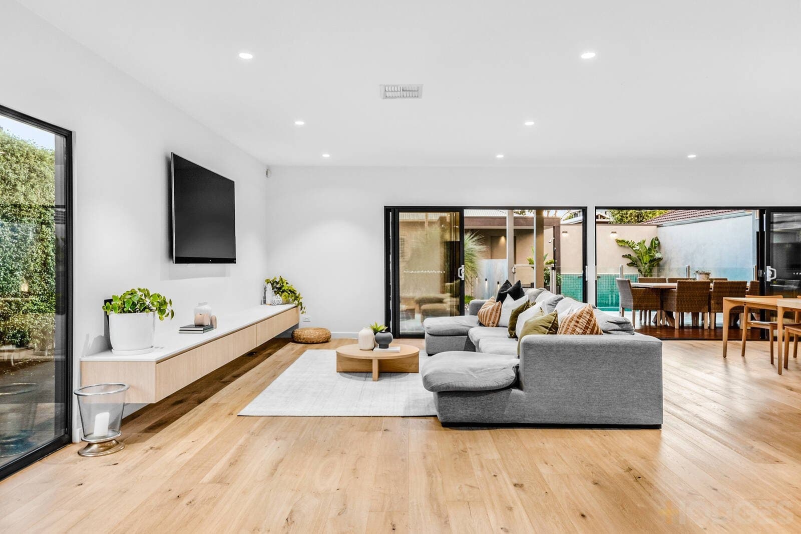 12 Eveline Avenue, Parkdale, VIC, 3195, Parkdale - Thumbnail 7