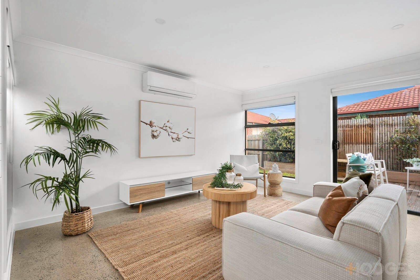 1 / 55 Isabella Street, Geelong West, VIC, 3218, Geelong West - Thumbnail 2