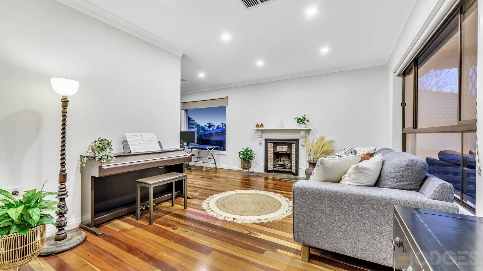 38 Rosewarne Avenue, Cheltenham, VIC, 3192, Cheltenham - Thumbnail 3