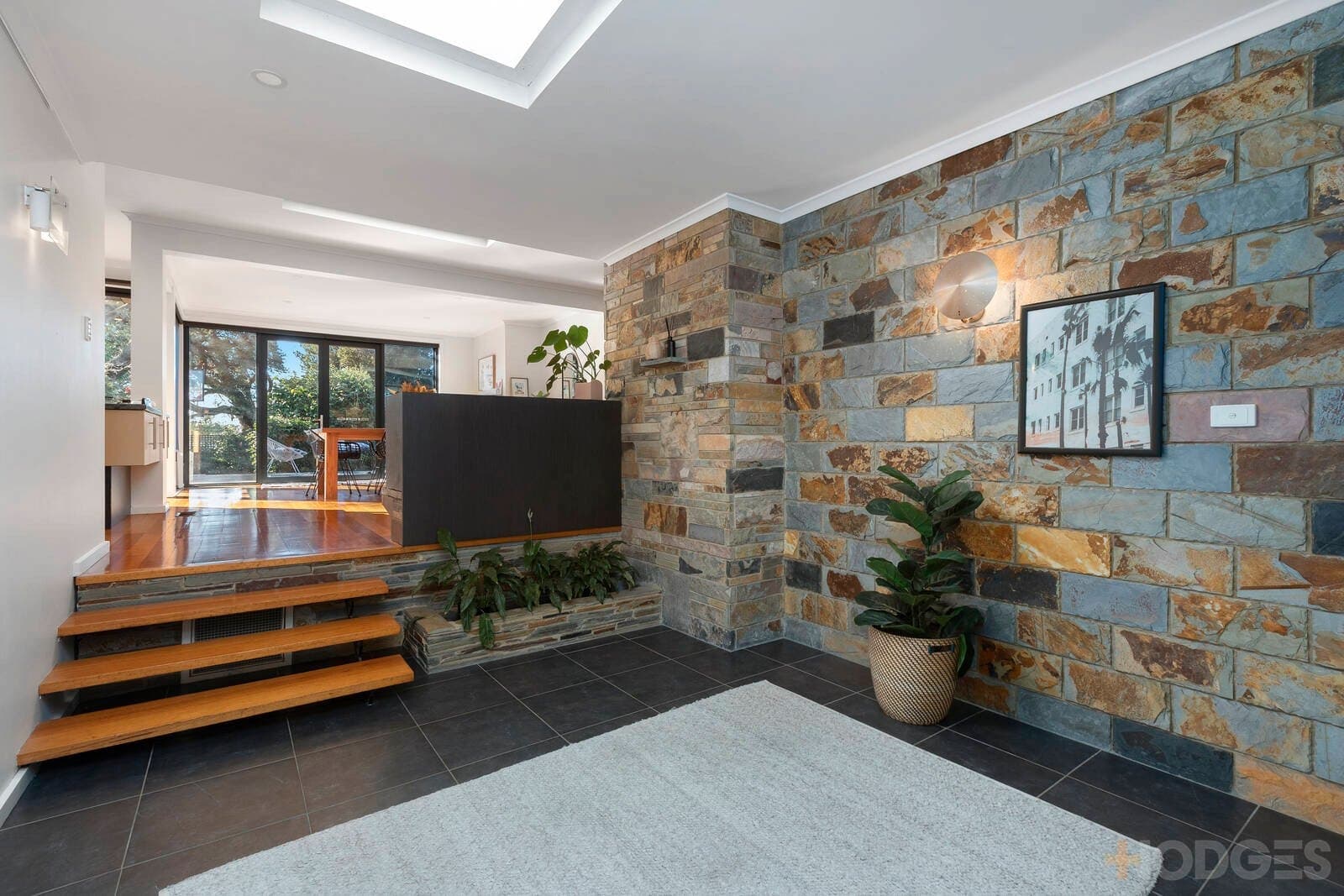82 Haydens Road, Beaumaris, VIC, 3193, Beaumaris - Thumbnail 2
